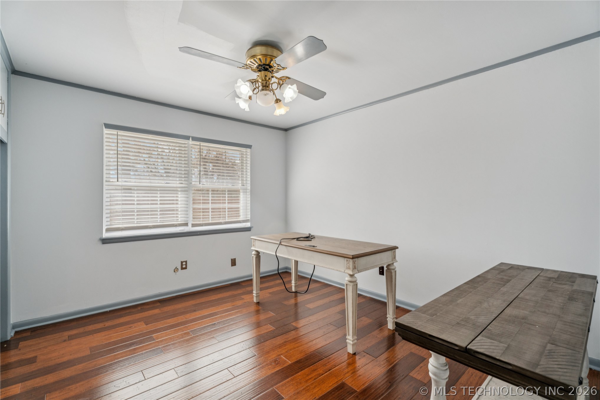 1758 E 61st Street Property Photo 23