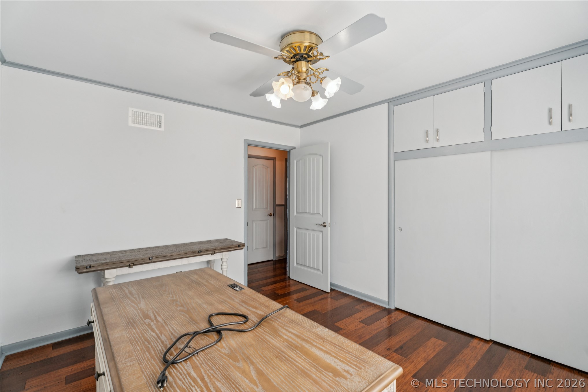 1758 E 61st Street Property Photo 24