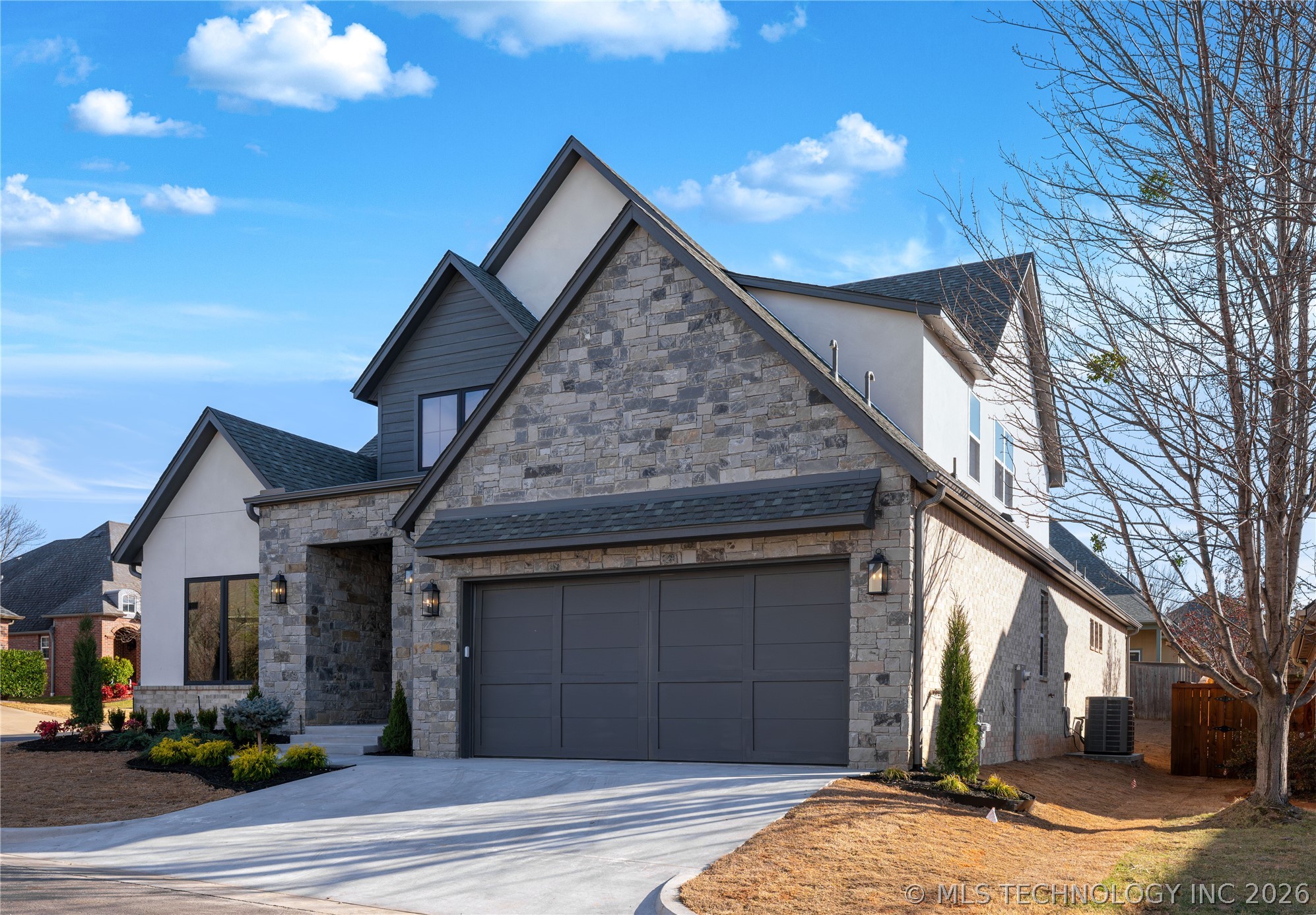 4418 E 93rd Place S Property Photo 4