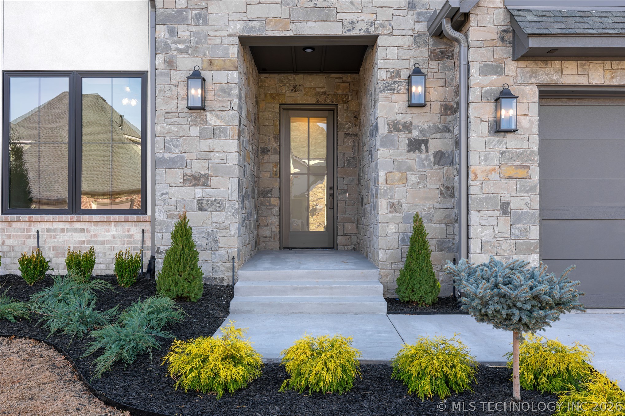 4418 E 93rd Place S Property Photo 5