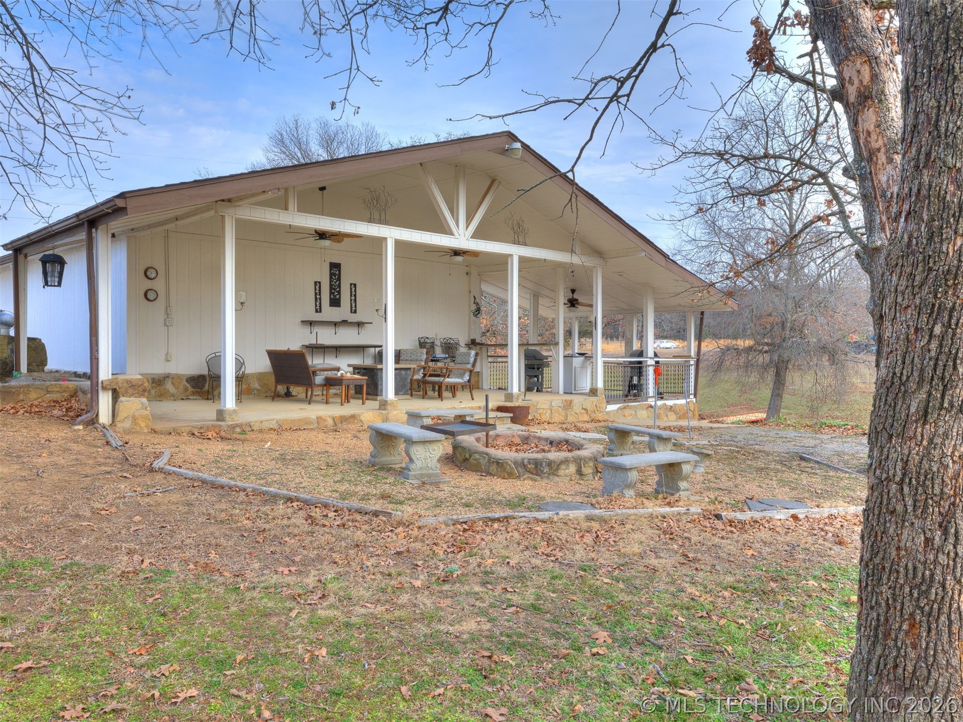 112212 S 4180 Road Property Photo 2