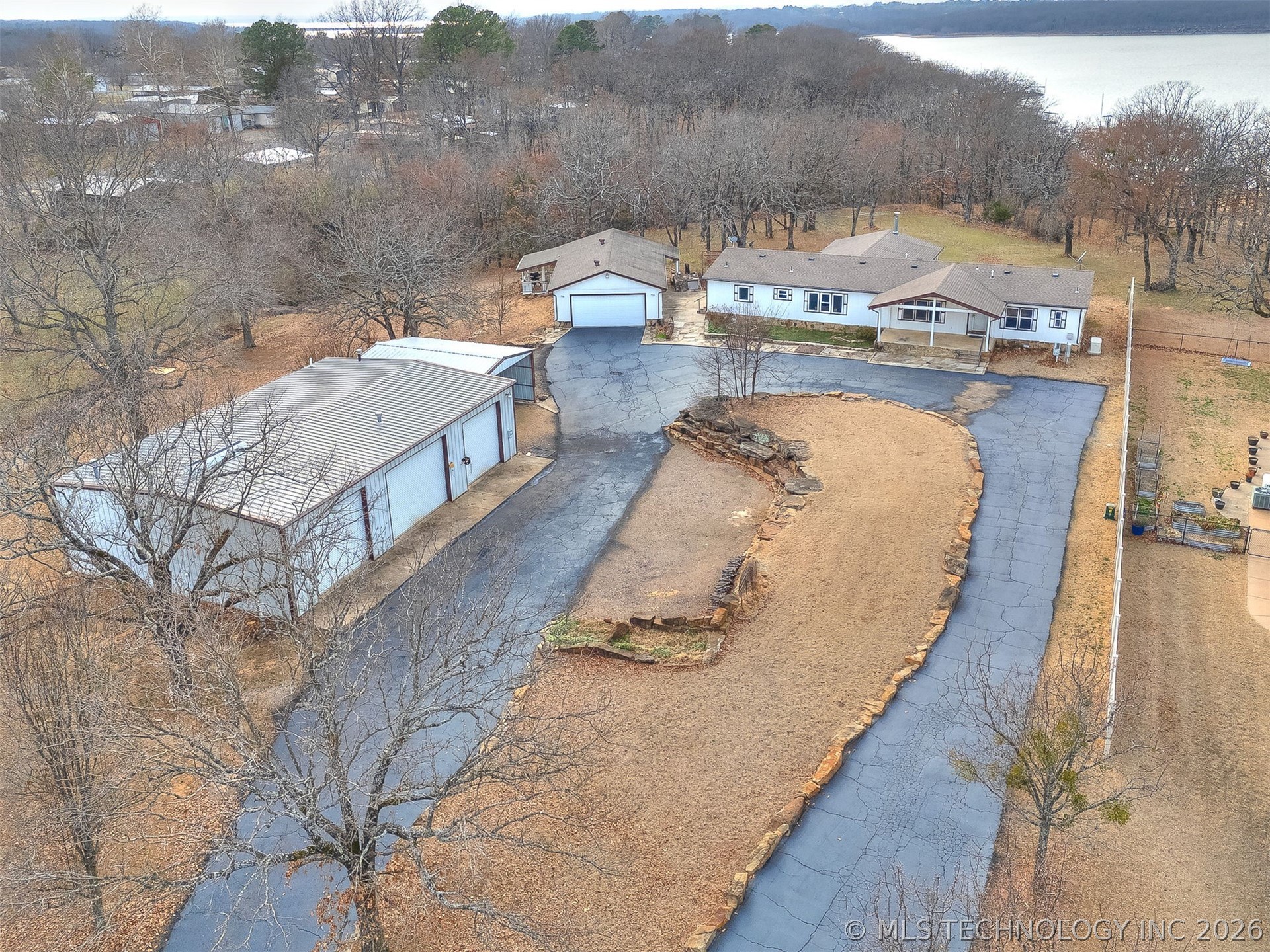112212 S 4180 Road Property Photo 6
