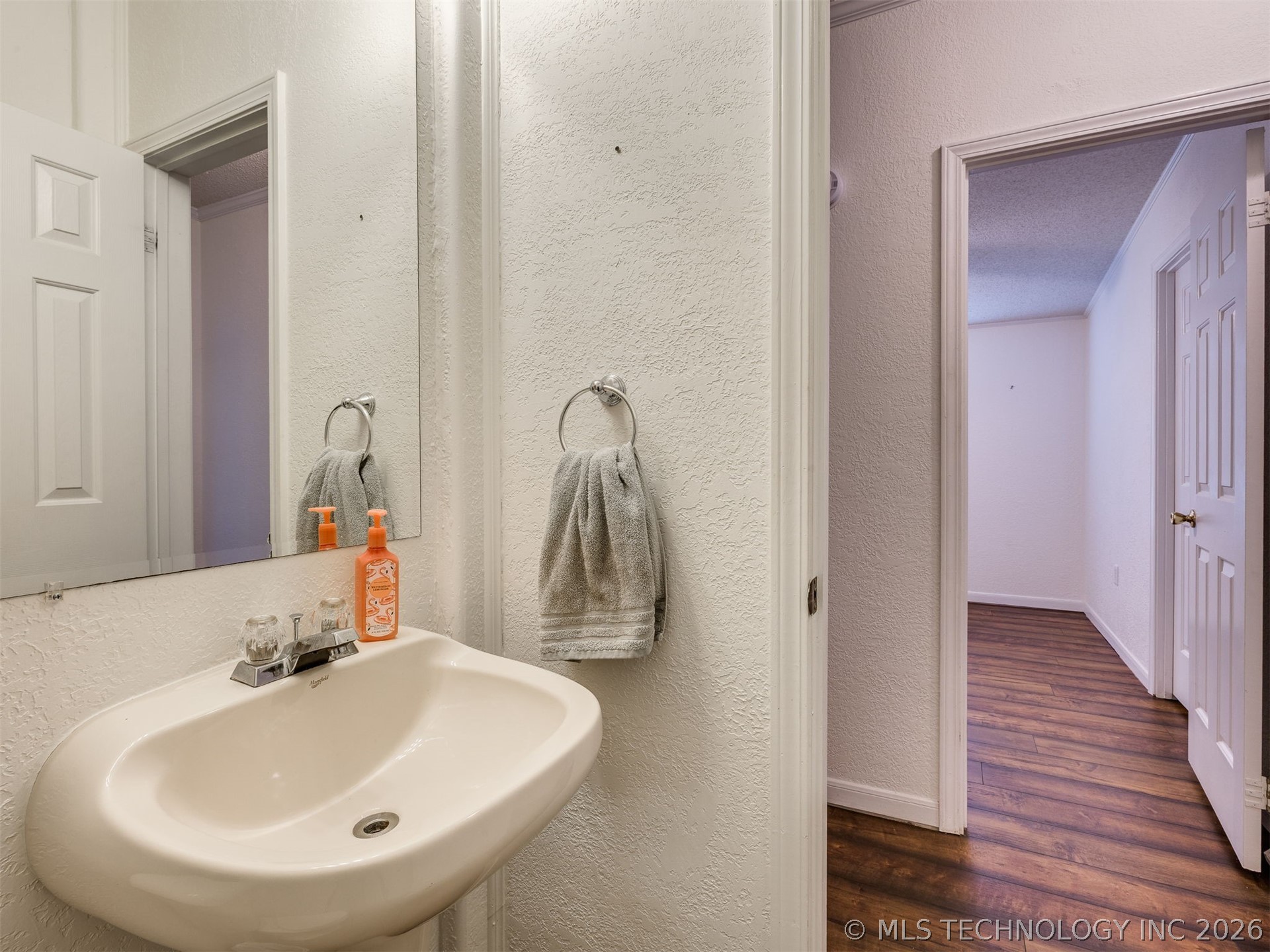 112212 S 4180 Road Property Photo 20