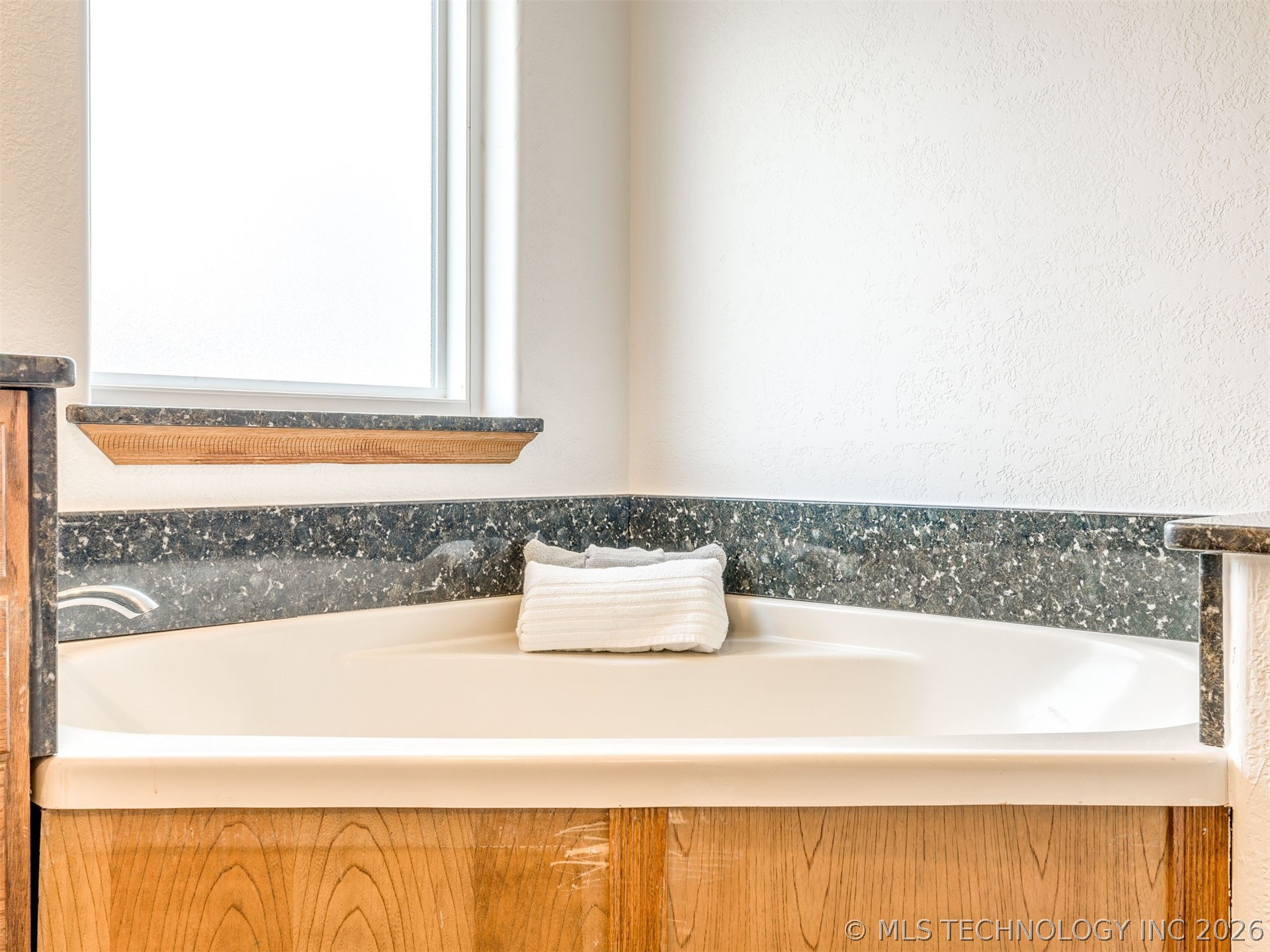 112212 S 4180 Road Property Photo 39