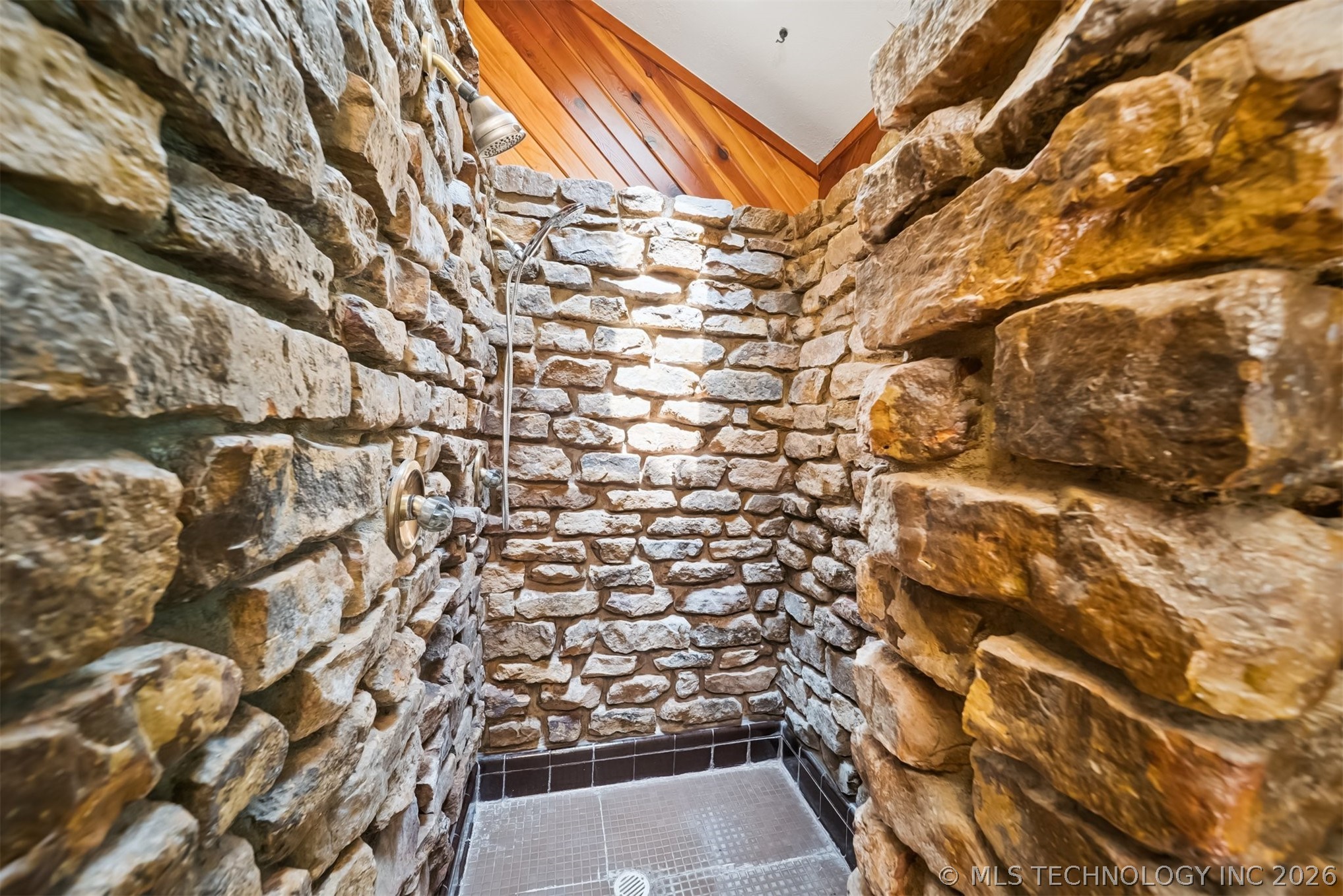 3116 E 71st Street Property Photo 16