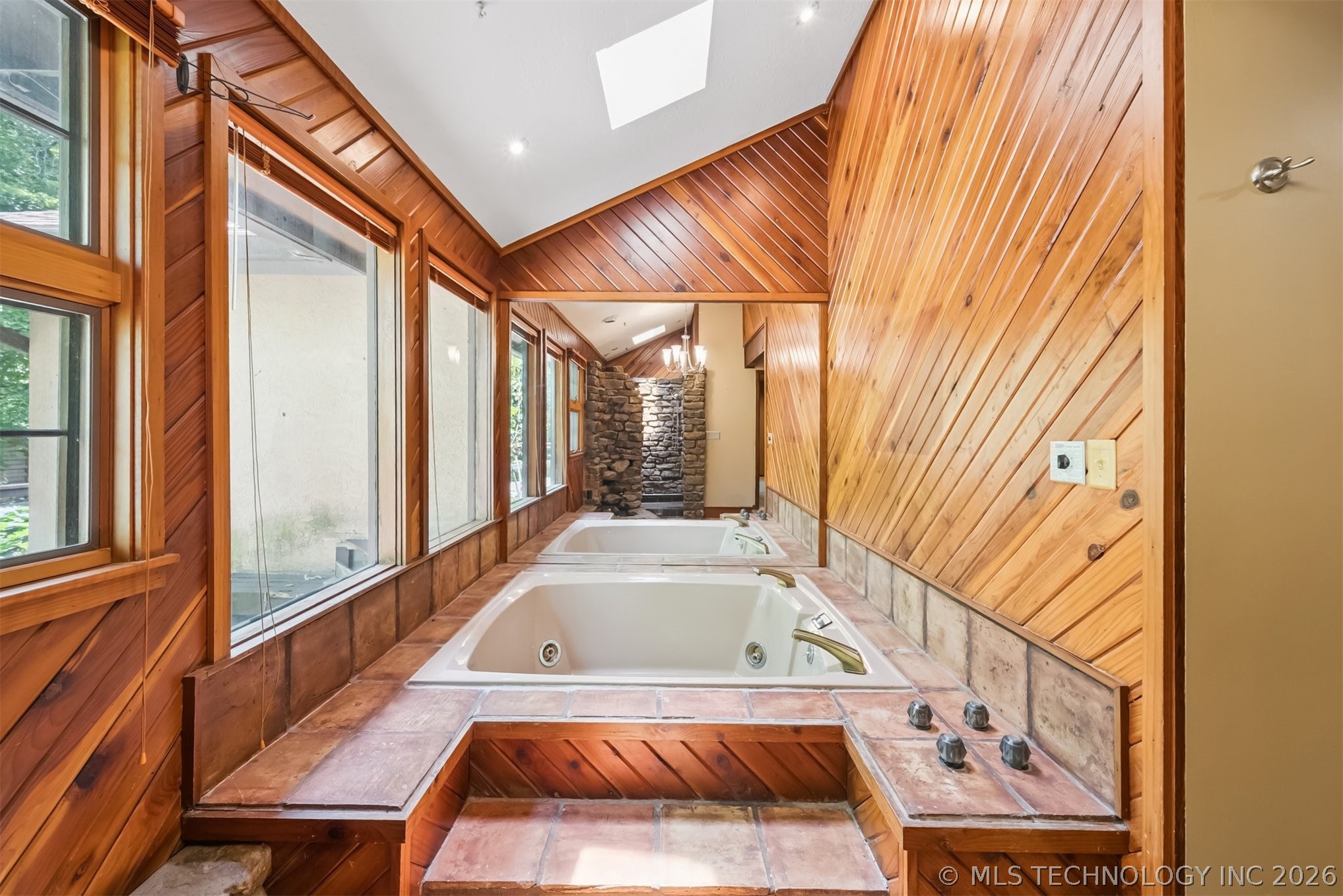 3116 E 71st Street Property Photo 17