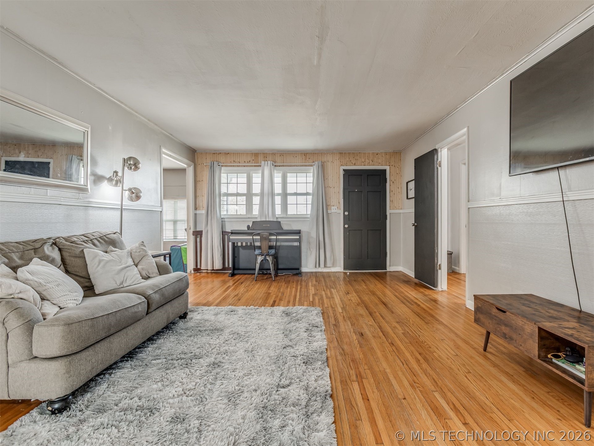 4886 S Vancouver Avenue Property Photo 7