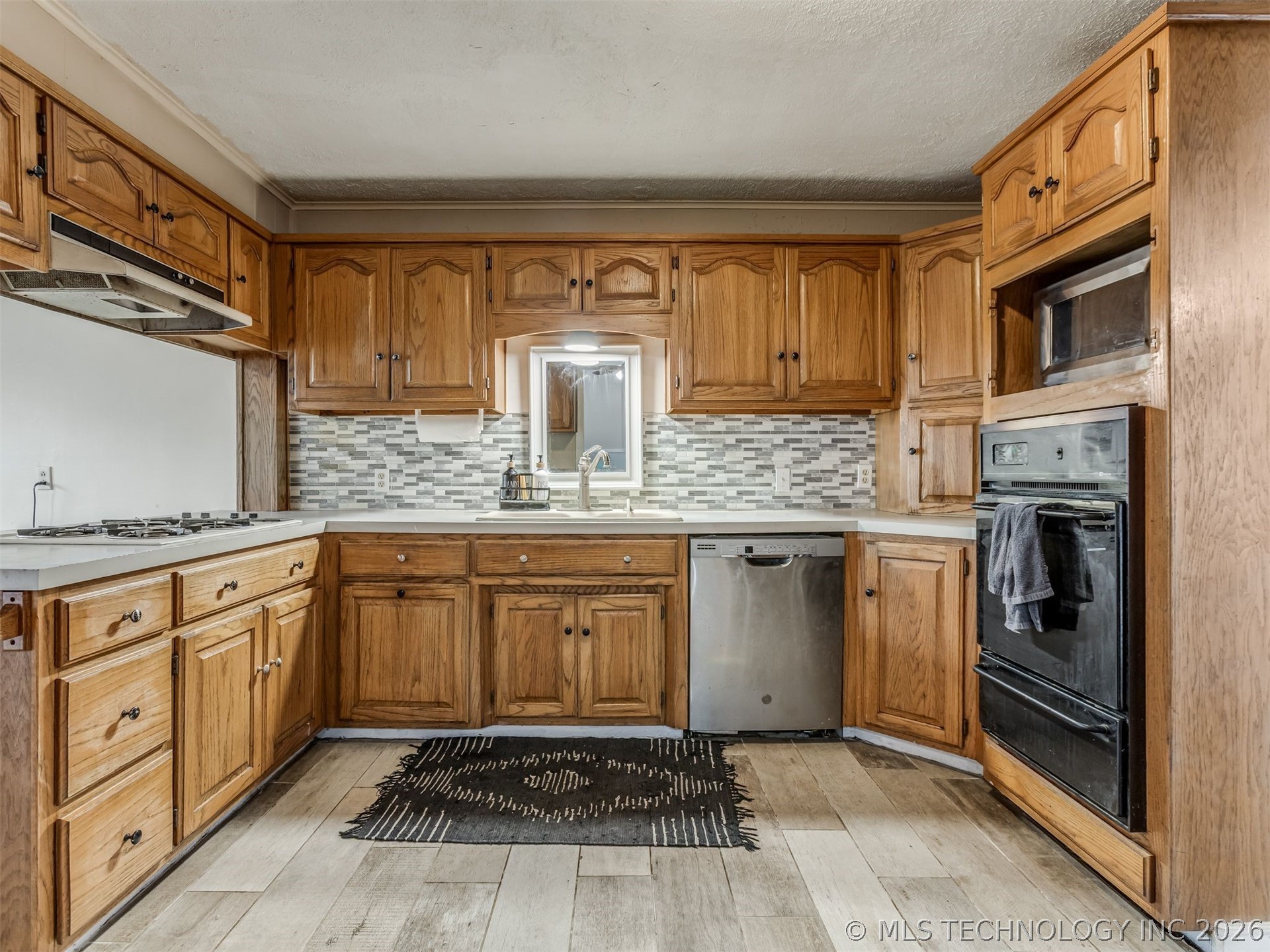 4886 S Vancouver Avenue Property Photo 13