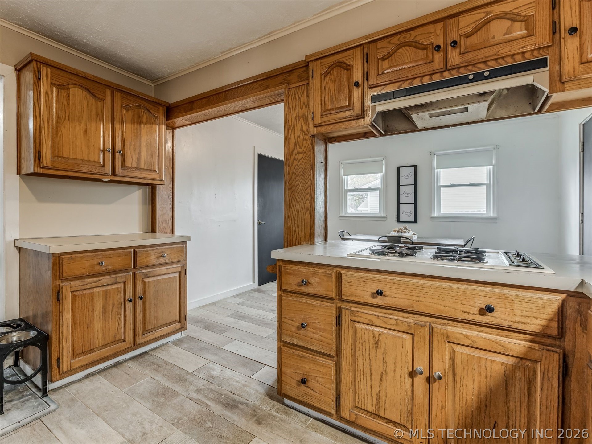 4886 S Vancouver Avenue Property Photo 15