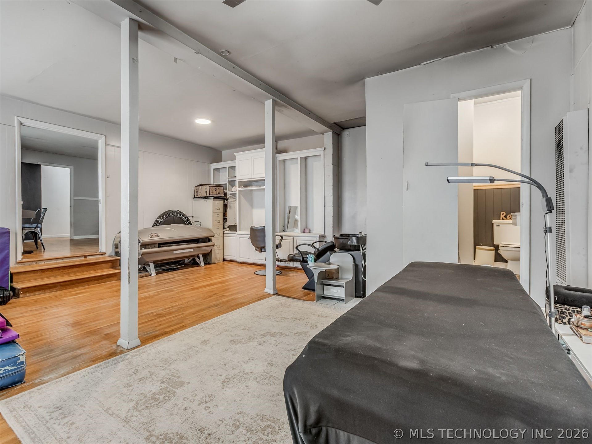 4886 S Vancouver Avenue Property Photo 27