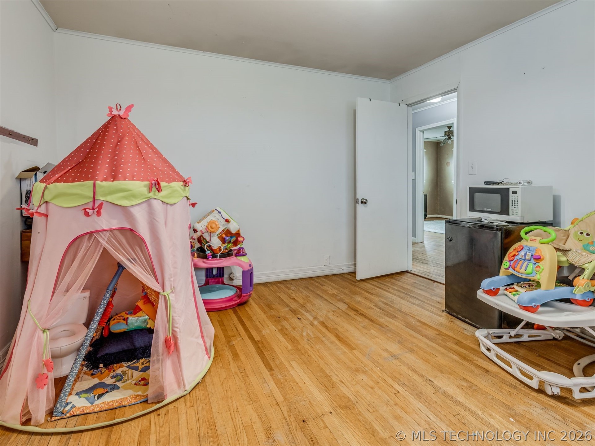 4886 S Vancouver Avenue Property Photo 32