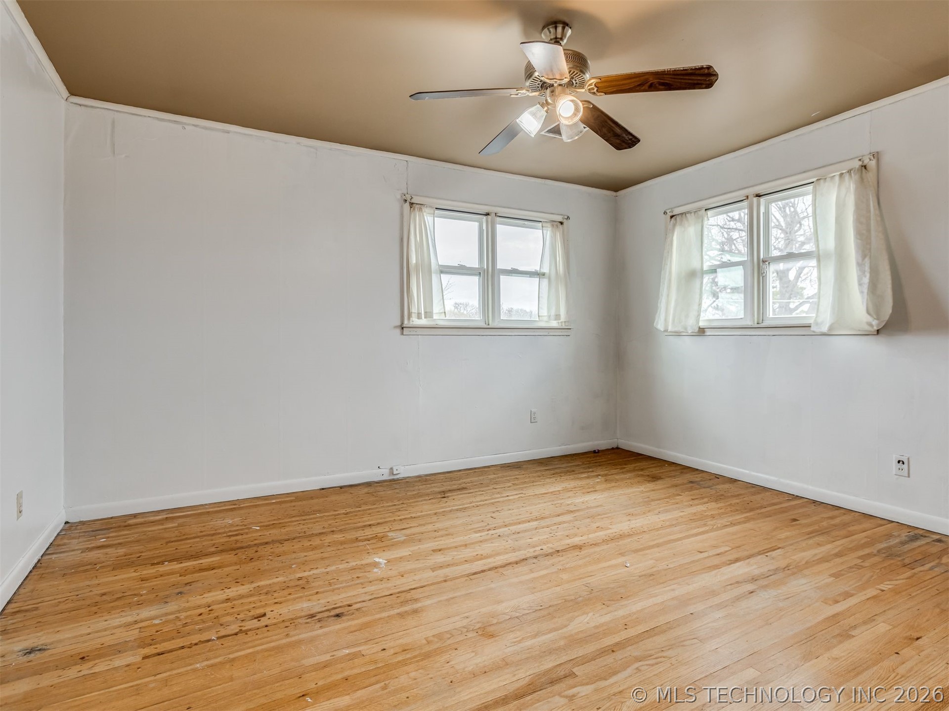 4886 S Vancouver Avenue Property Photo 33