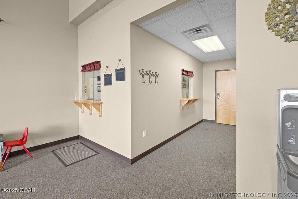 2702 Cunningham Avenue Property Photo 2