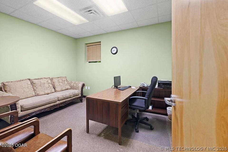 2702 Cunningham Avenue Property Photo 7