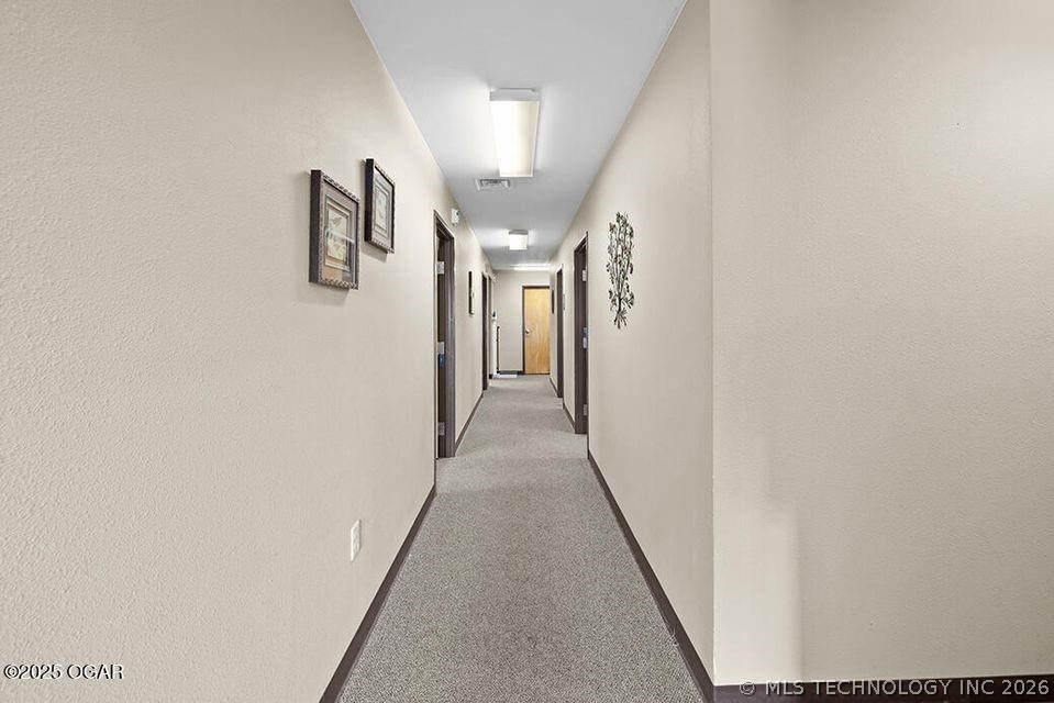 2702 Cunningham Avenue Property Photo 25