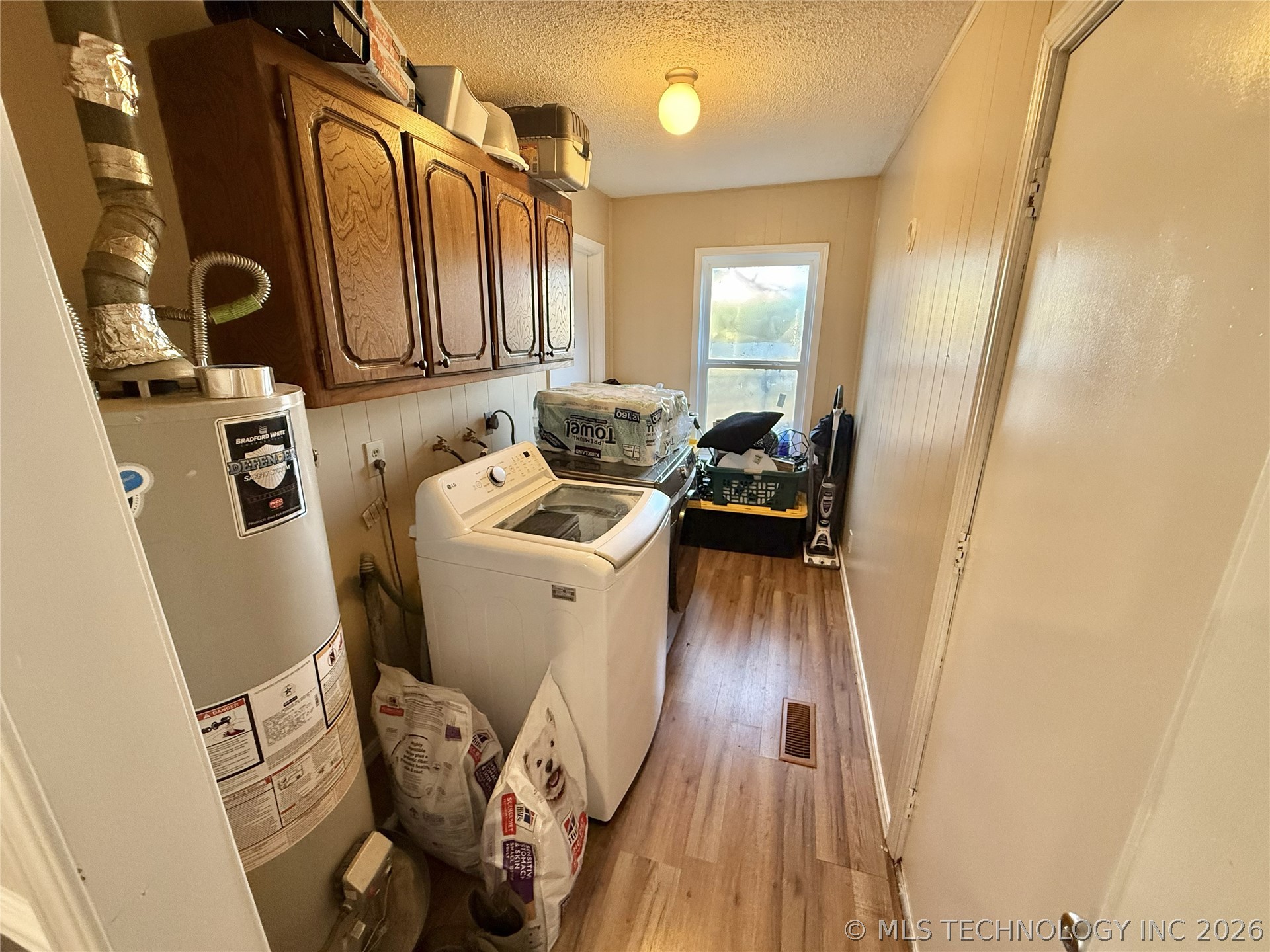 1109 S Chestnut Street Property Photo 7
