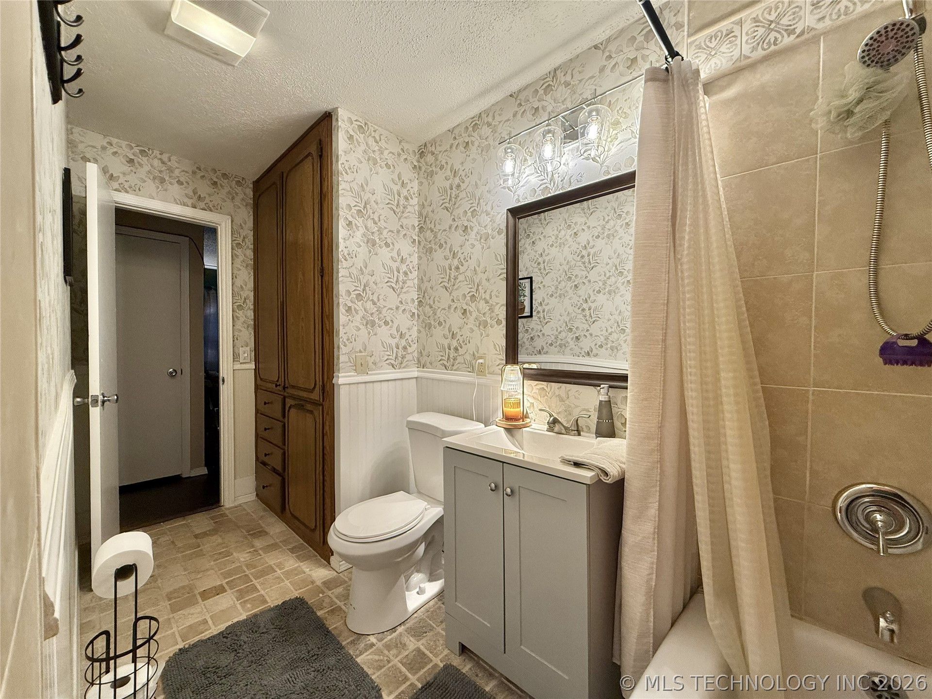 1109 S Chestnut Street Property Photo 10