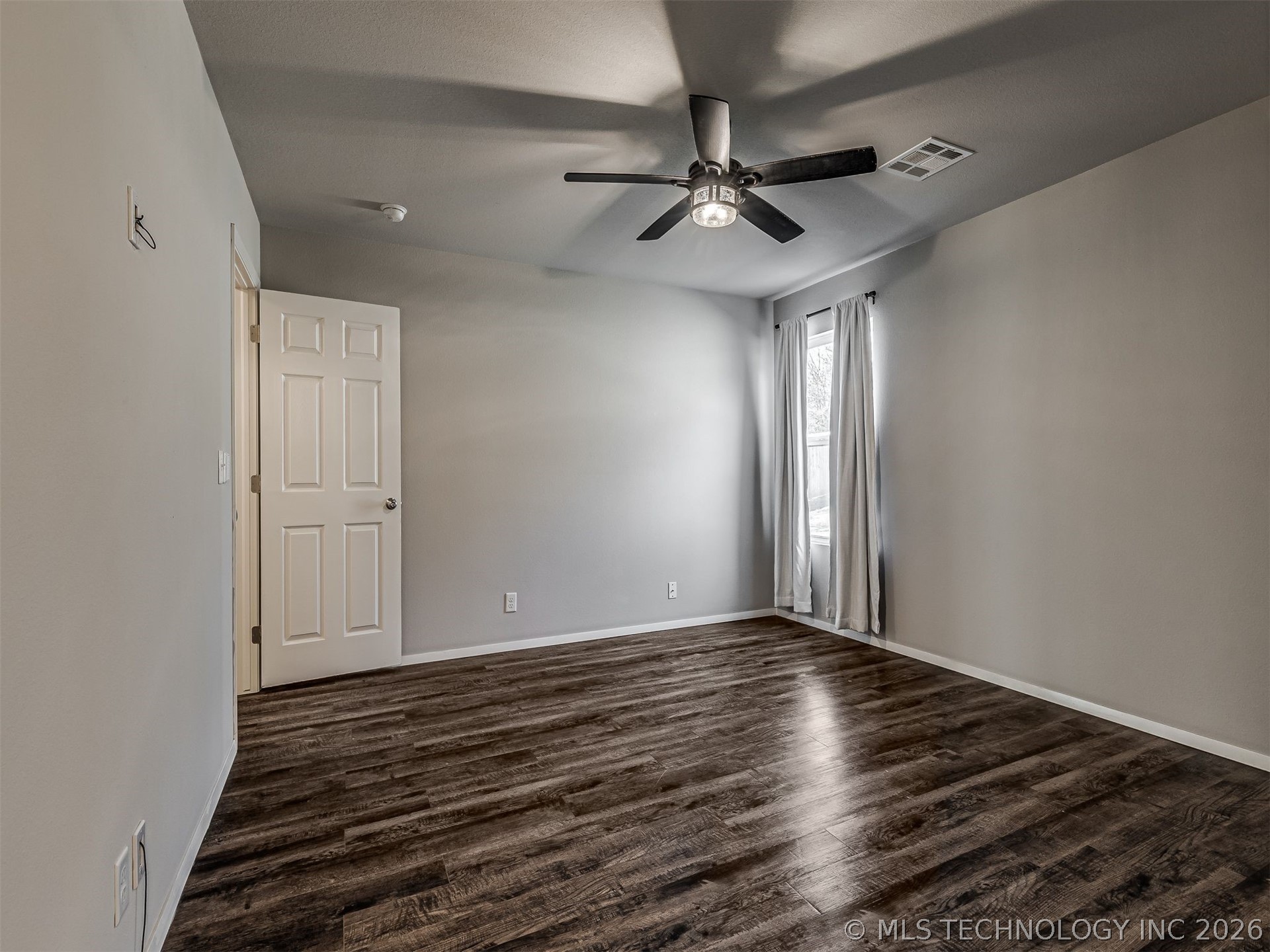 14852 S 274th East Avenue Property Photo 4