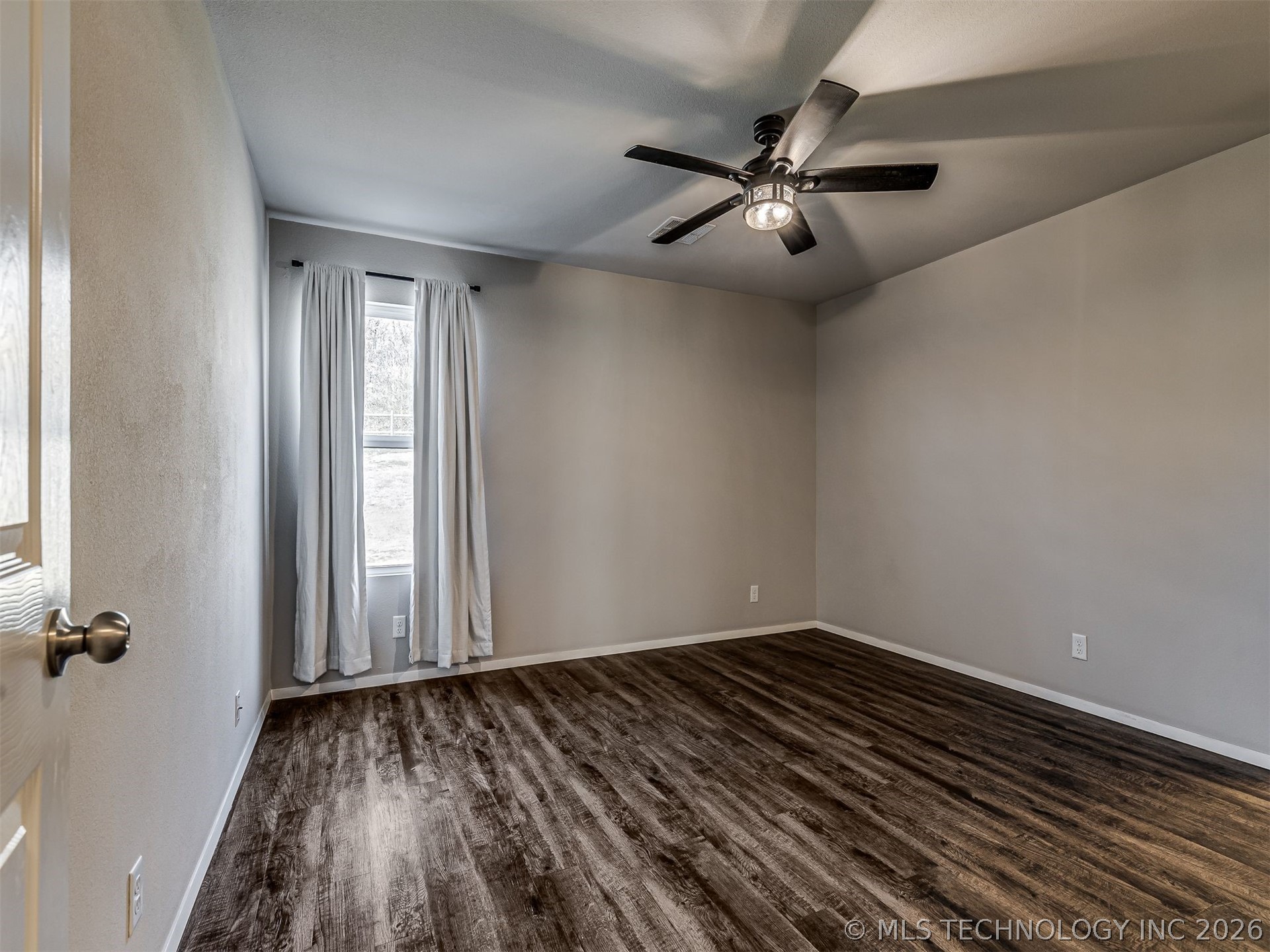 14852 S 274th East Avenue Property Photo 16