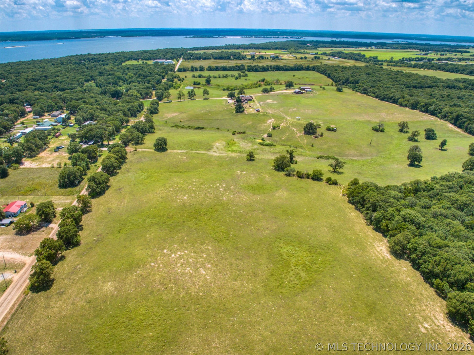 Edge Road Property Photo 3