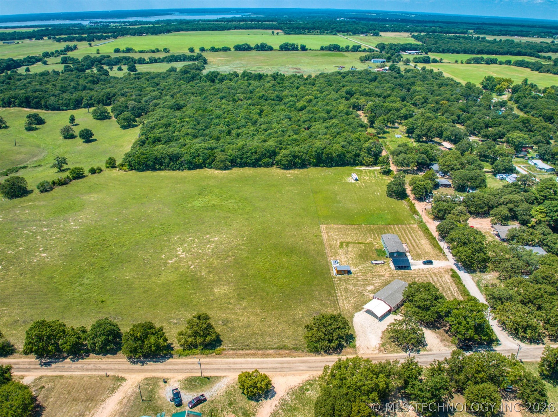 Edge Road Property Photo 11