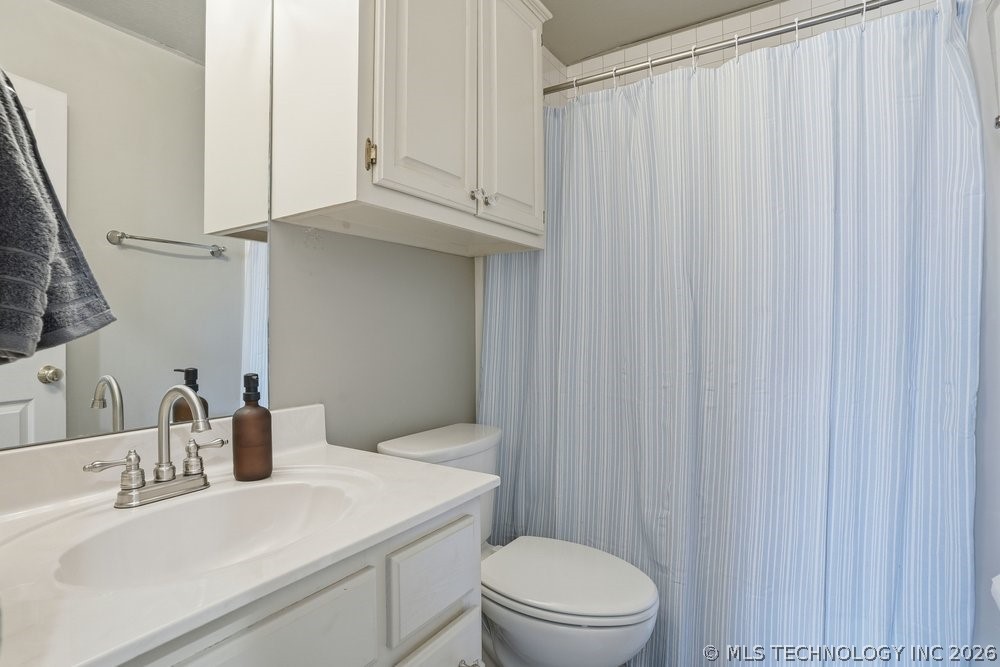 8207 N 128th East Avenue Property Photo 21