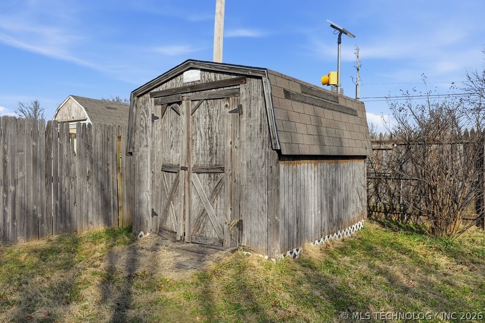 8207 N 128th East Avenue Property Photo 32