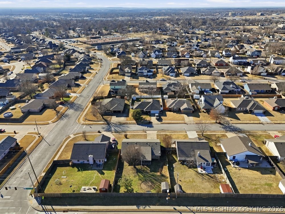 8207 N 128th East Avenue Property Photo 35