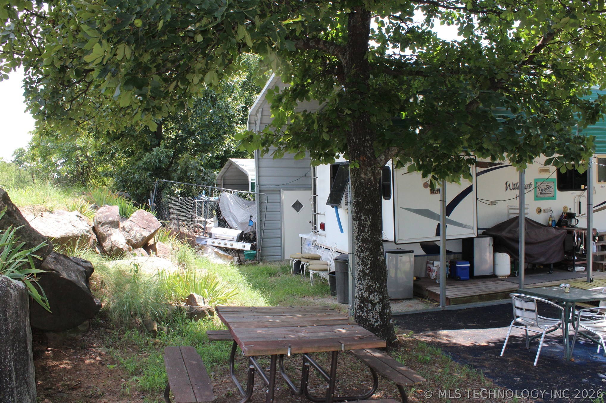 111 Alder Property Photo 5