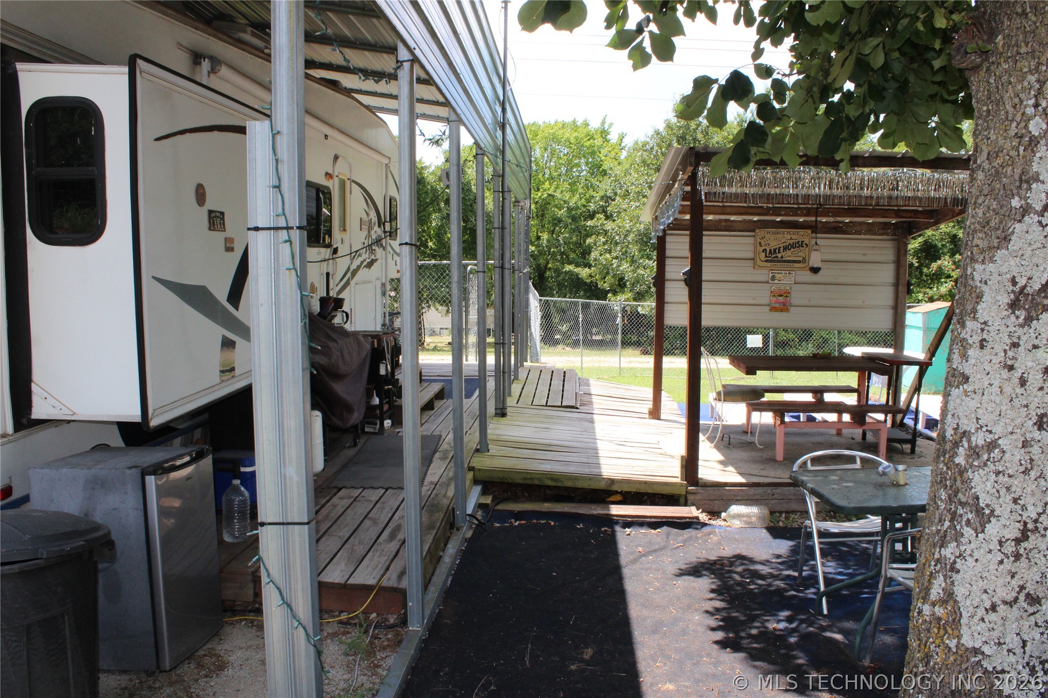 111 Alder Property Photo 7