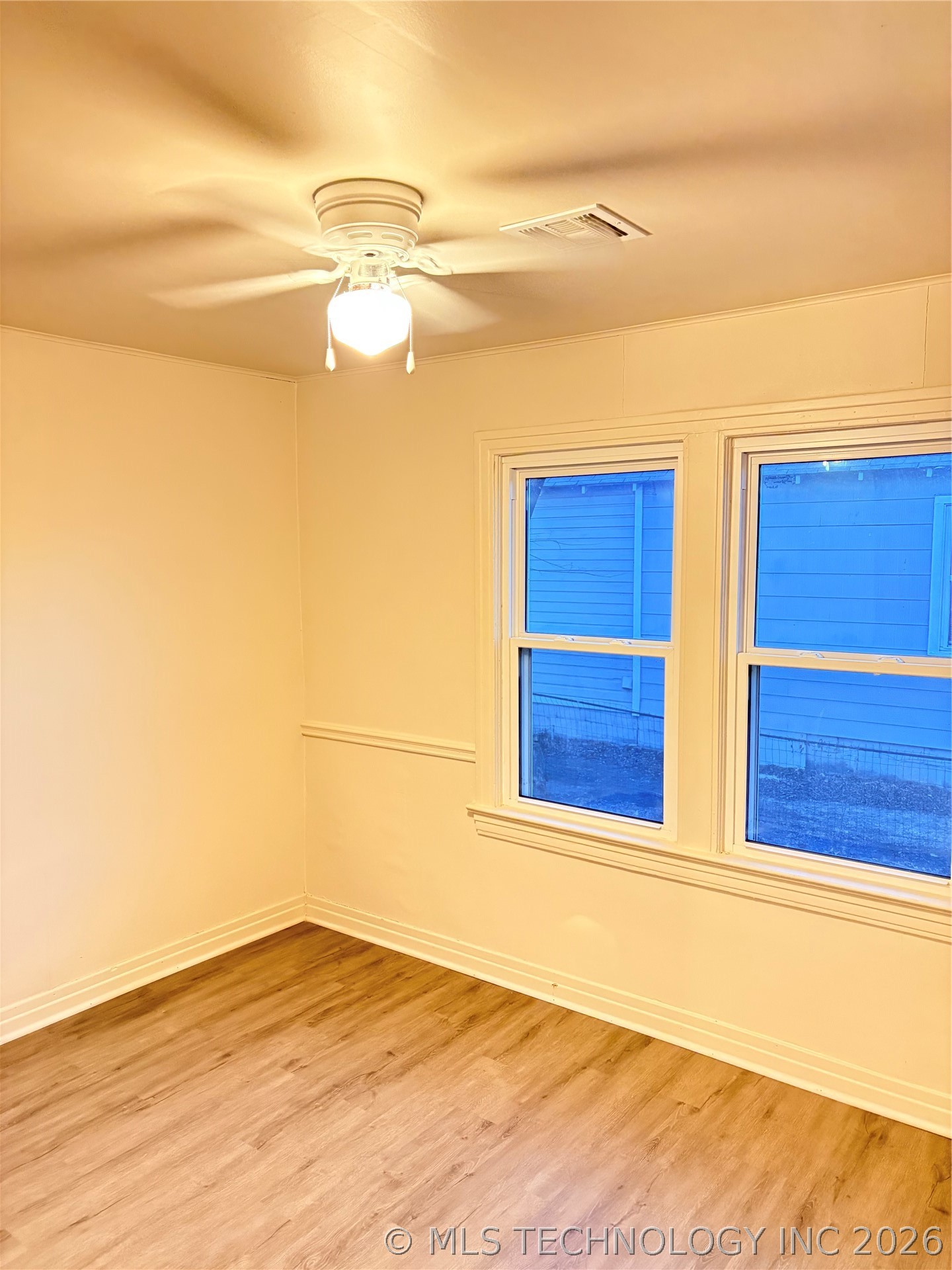 505 W 5th Street Property Photo 11