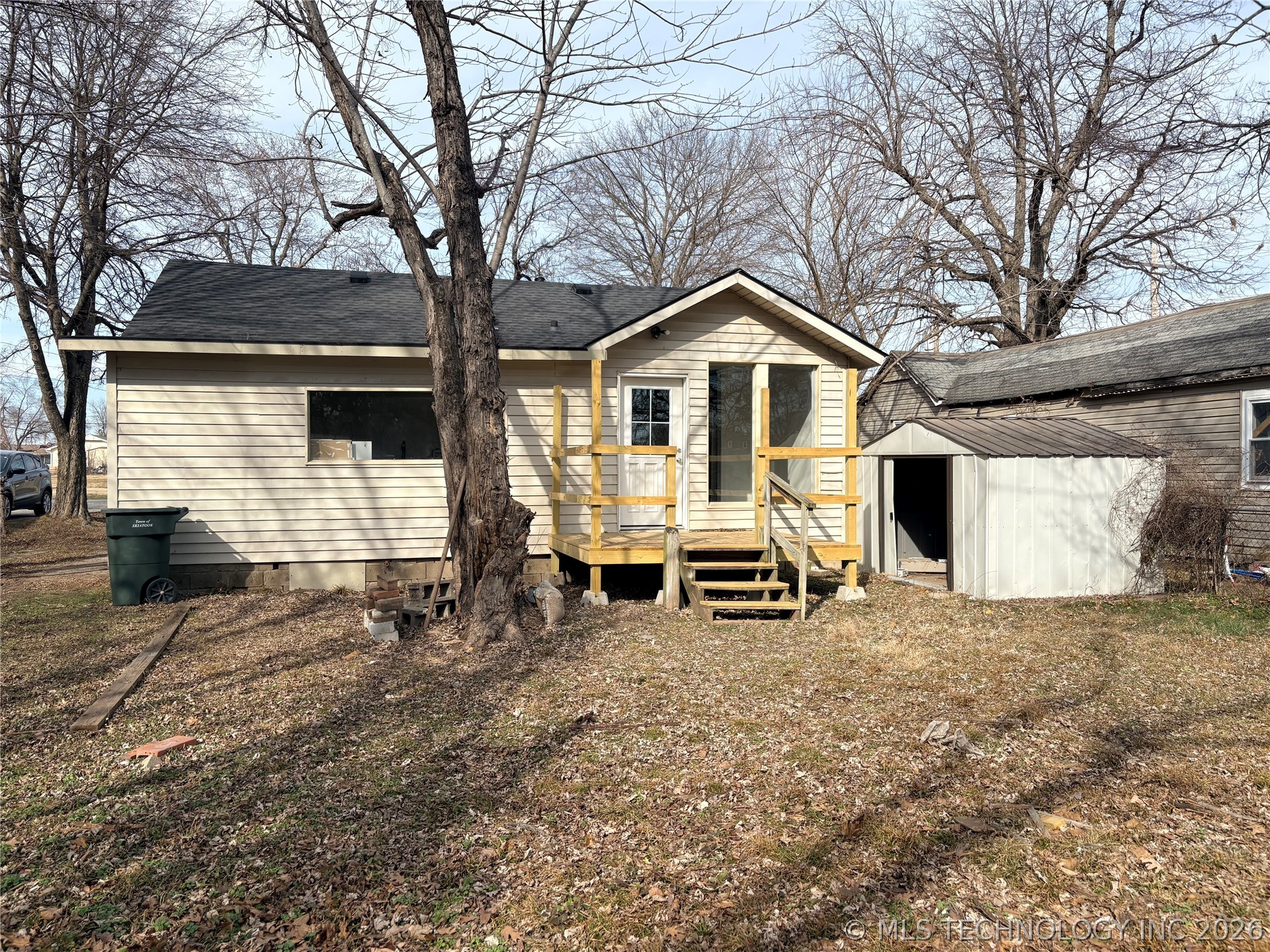 505 W 5th Street Property Photo 17