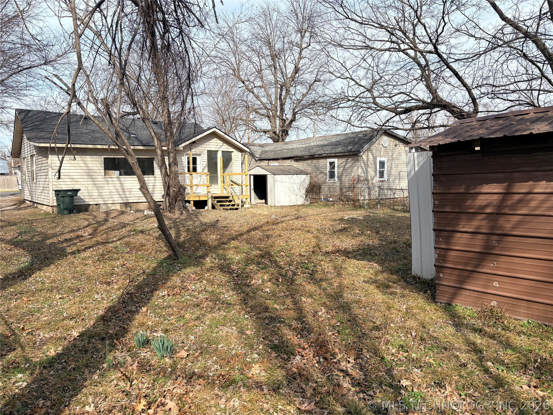 505 W 5th Street Property Photo 18