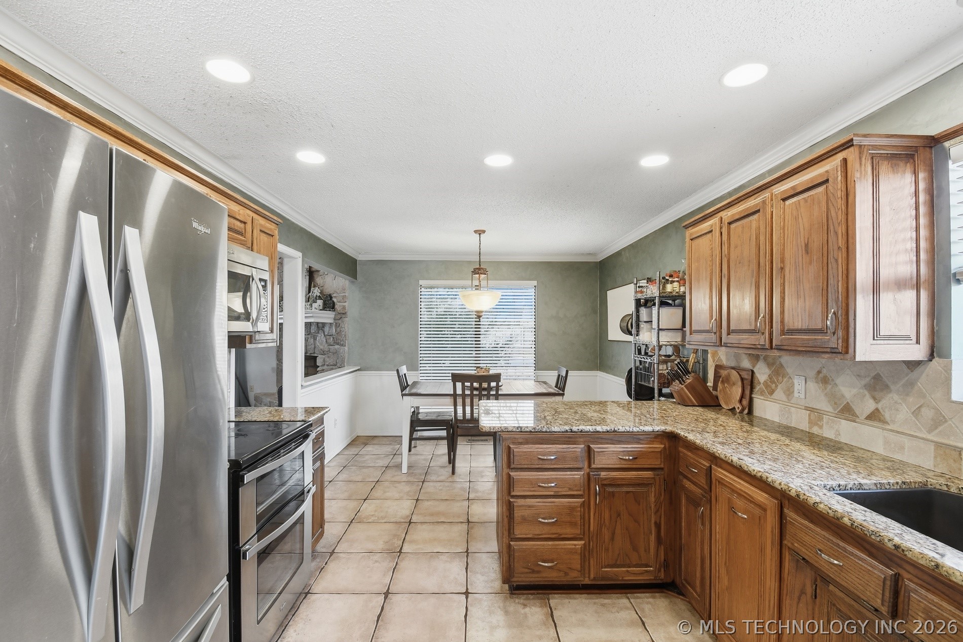 8304 S 4th Street Property Photo 7