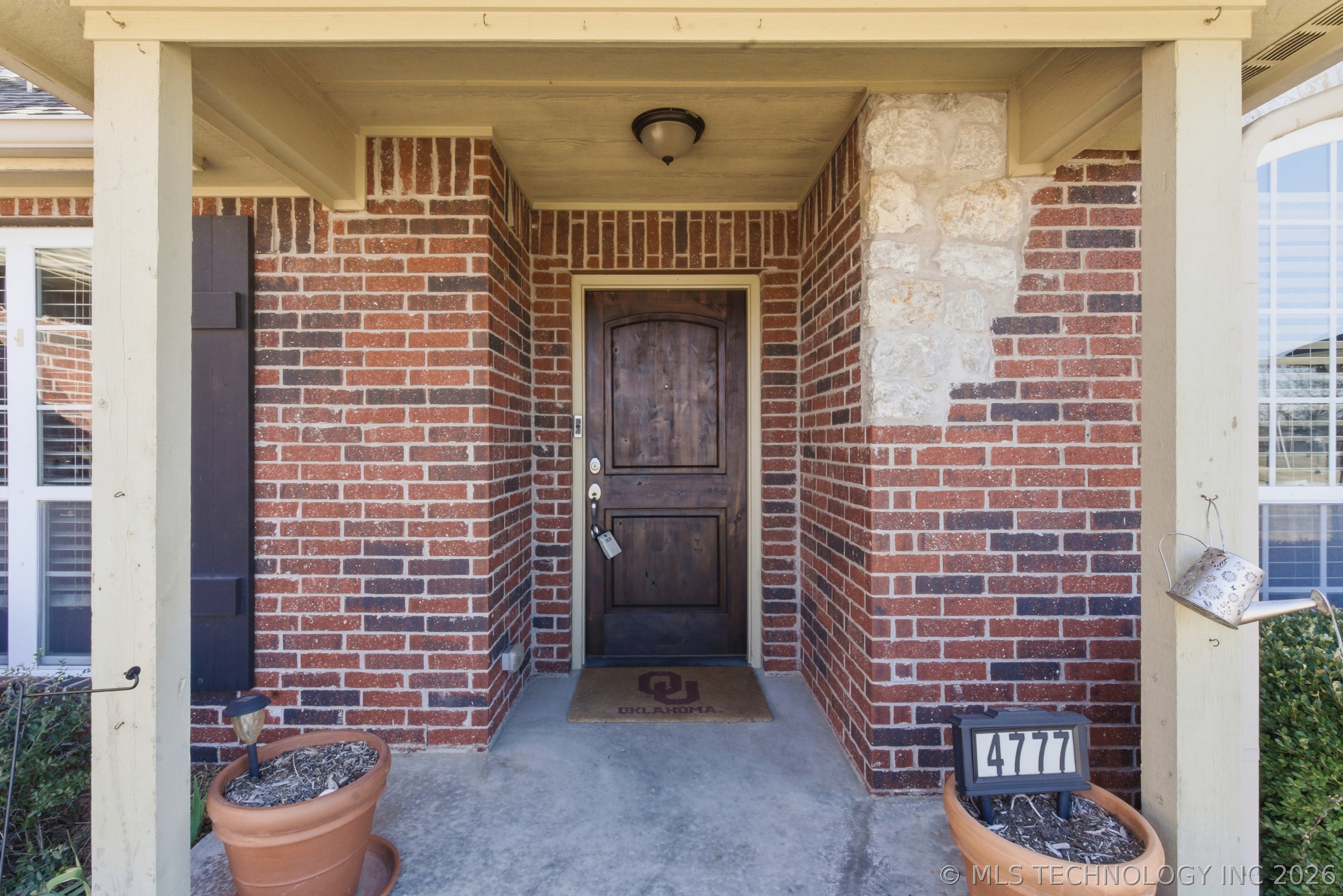 4777 S 202nd East Avenue Property Photo 3