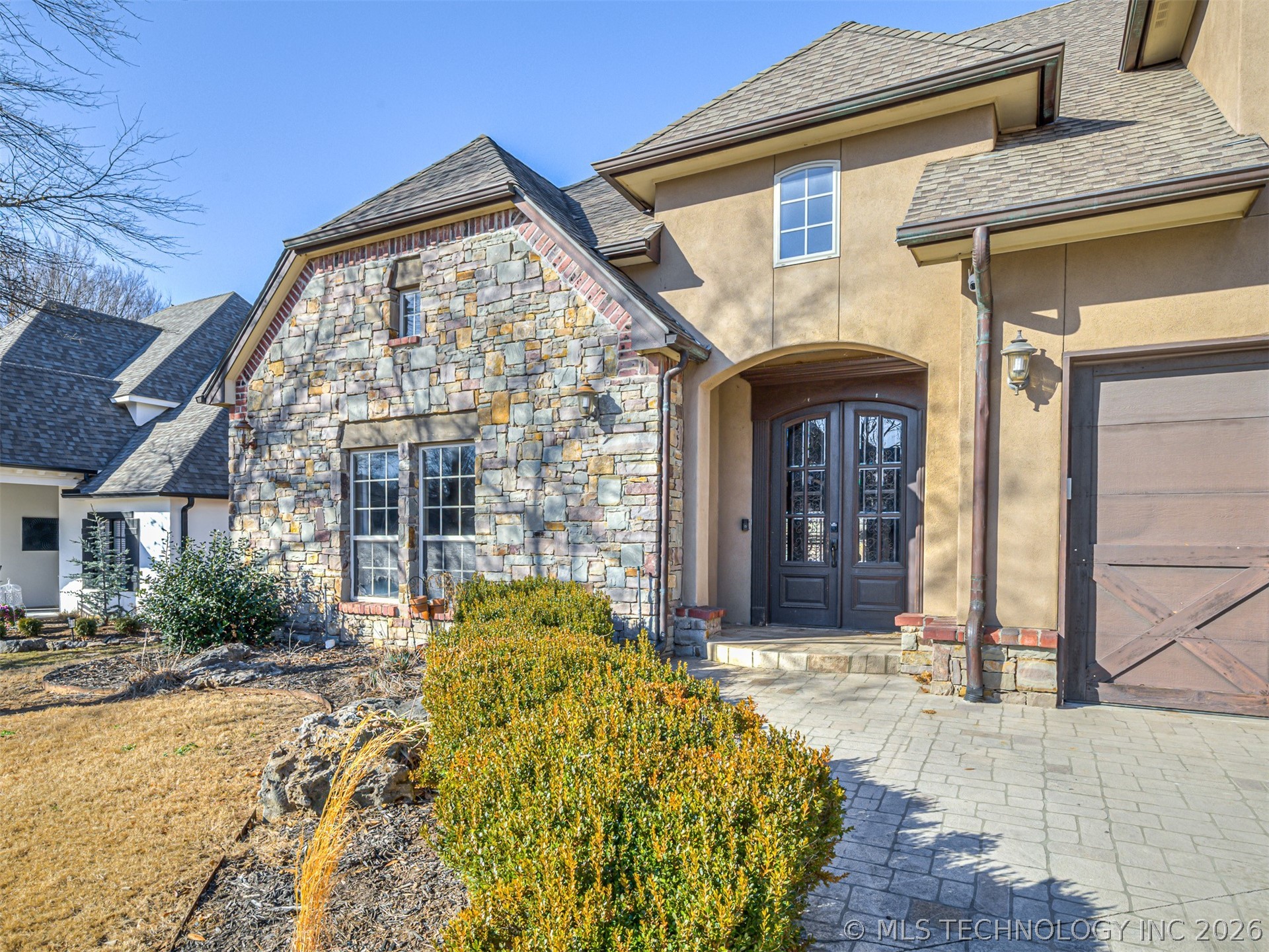 10524 S 91st East Avenue Property Photo 4