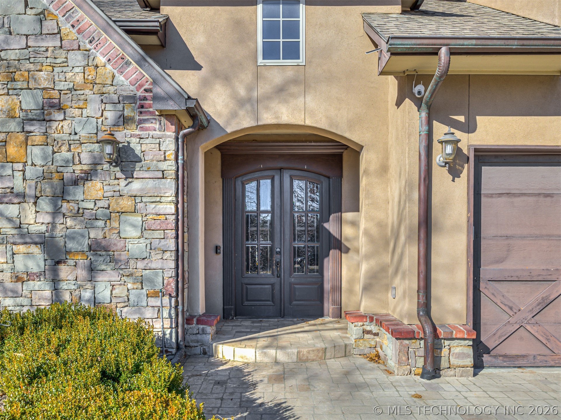 10524 S 91st East Avenue Property Photo 5