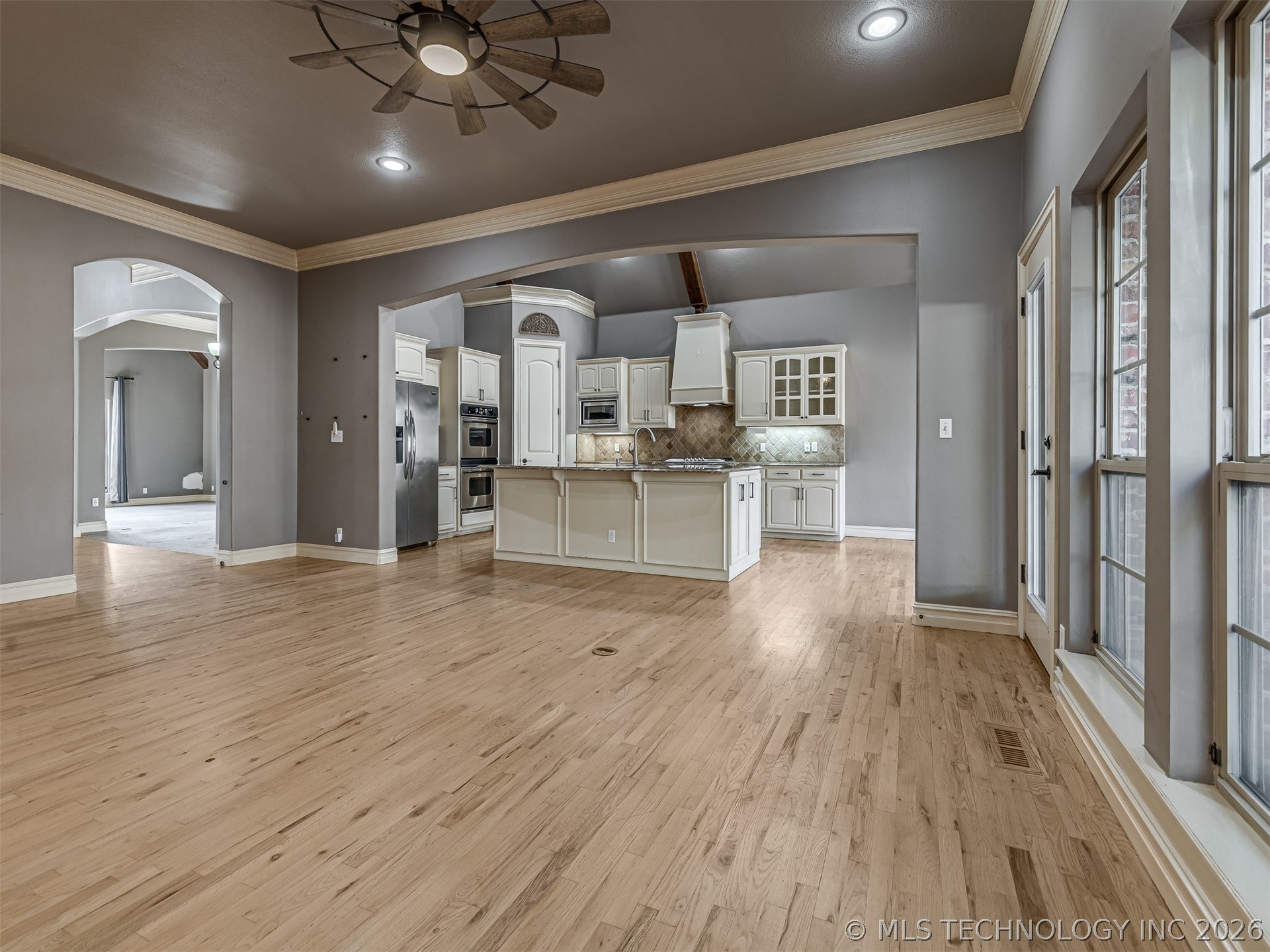 10524 S 91st East Avenue Property Photo 14