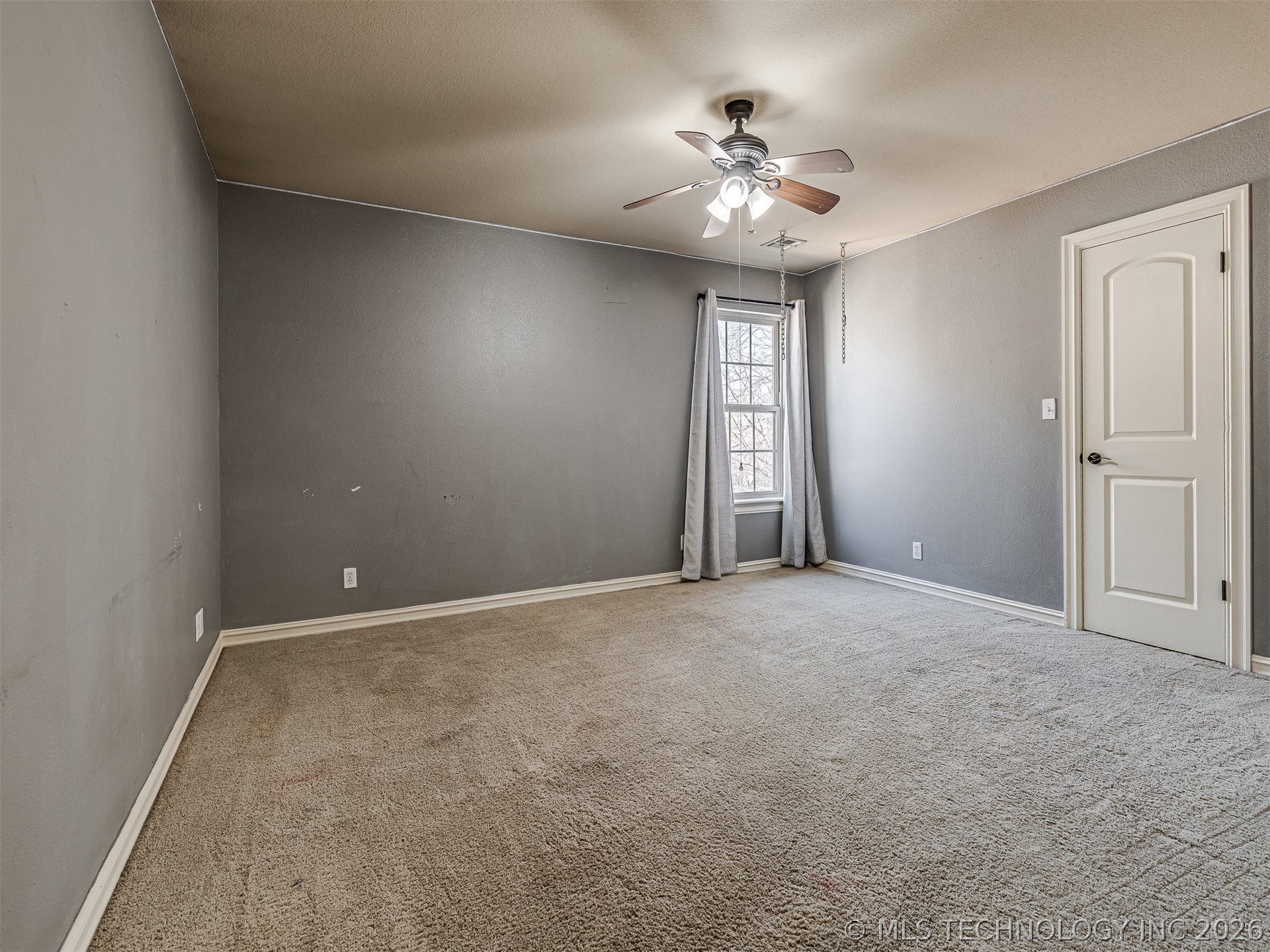 10524 S 91st East Avenue Property Photo 48