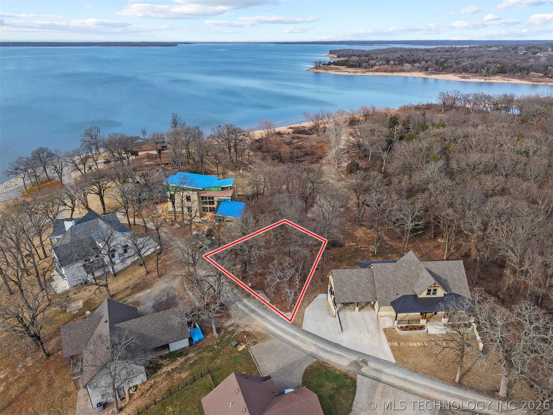 Cove Road Property Photo 1