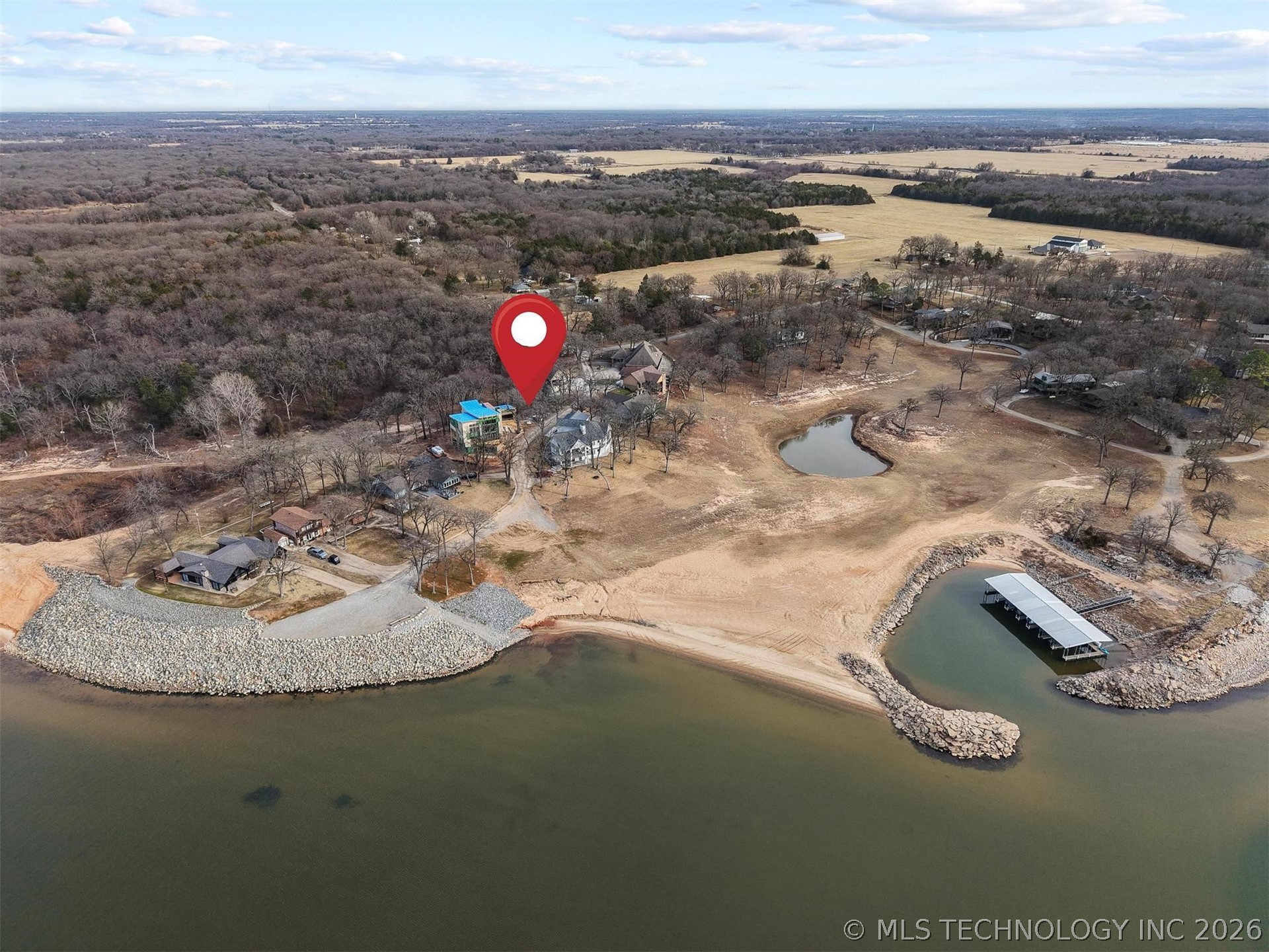 Cove Road Property Photo 4