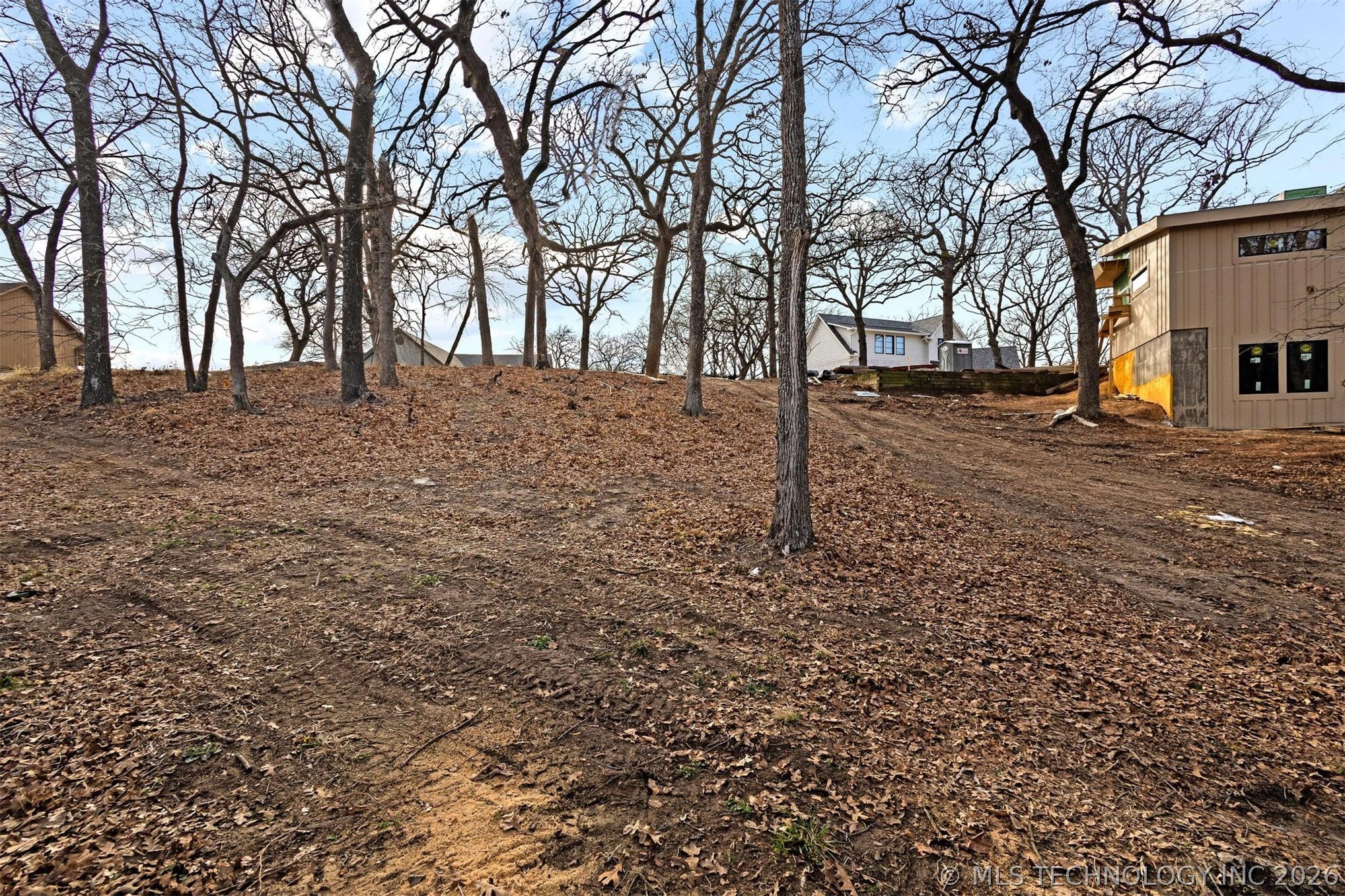 Cove Road Property Photo 9