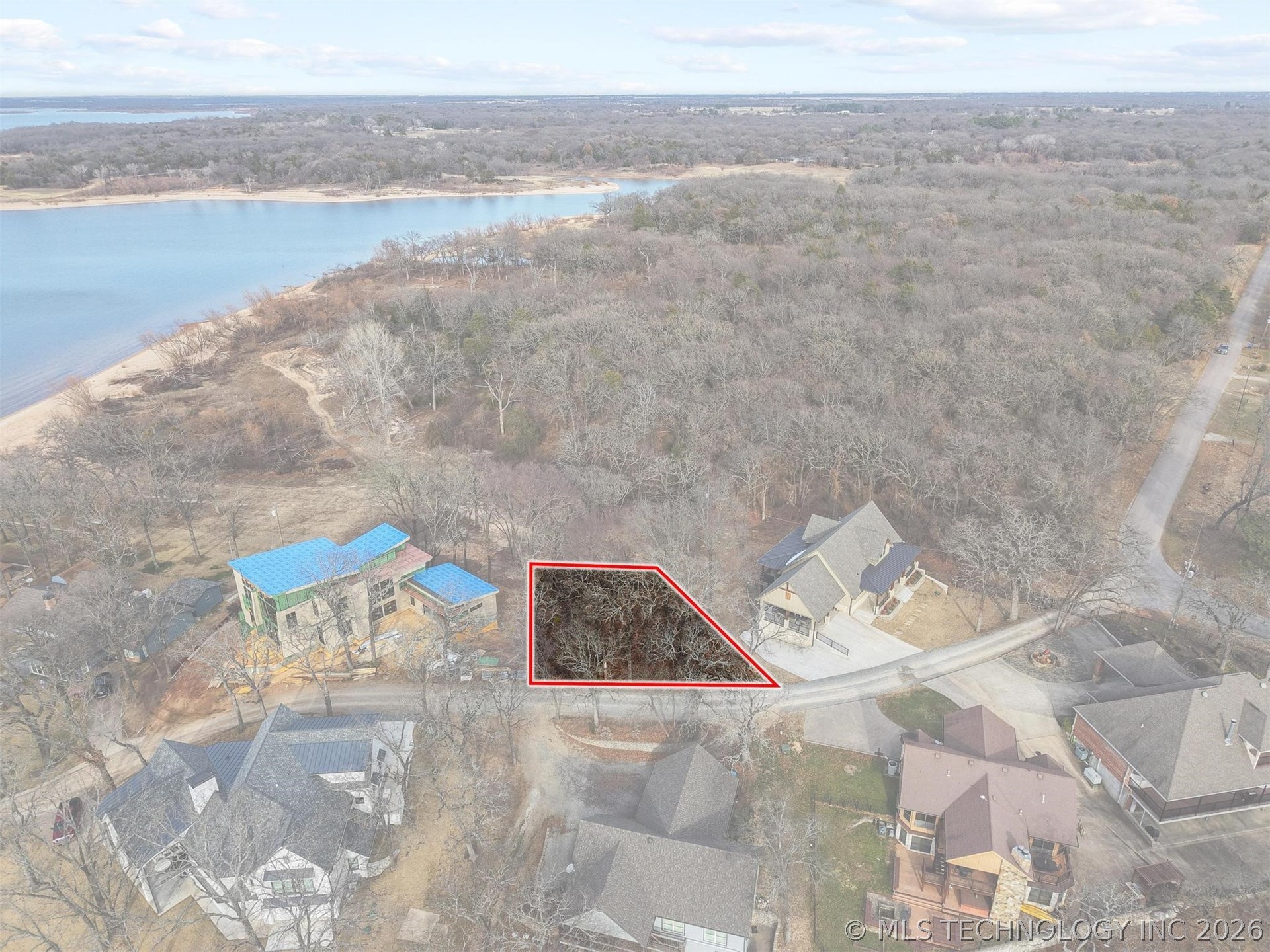 Cove Road Property Photo 14