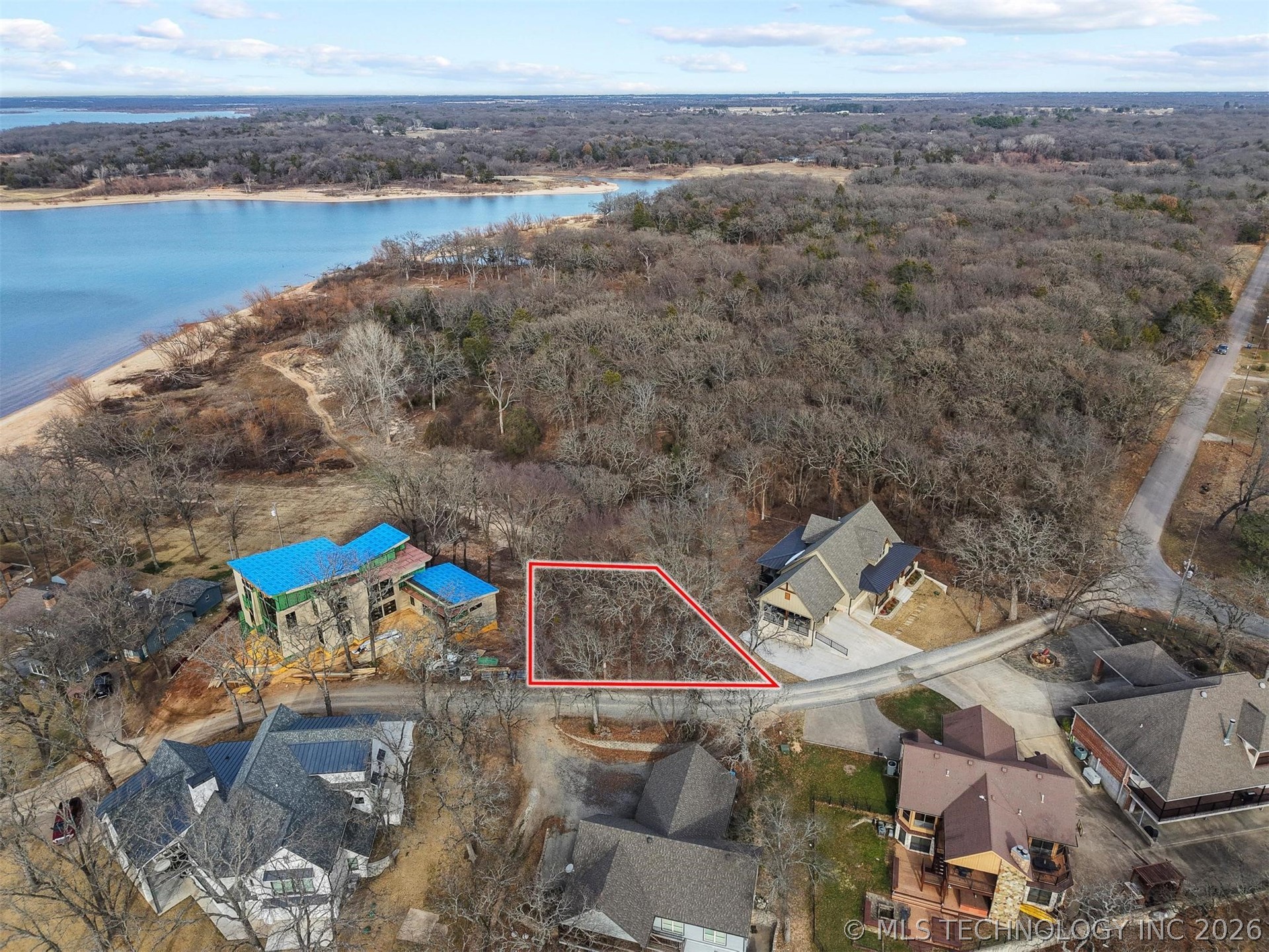 Cove Road Property Photo 15