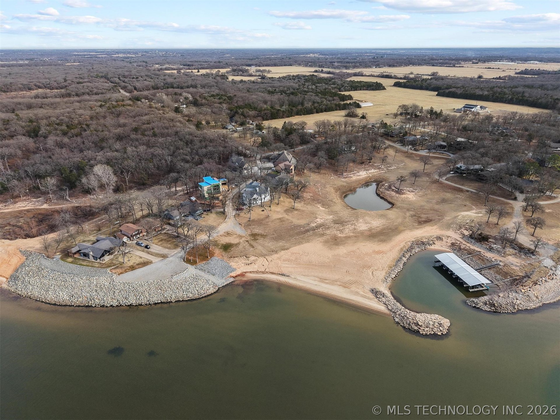 Cove Road Property Photo 23