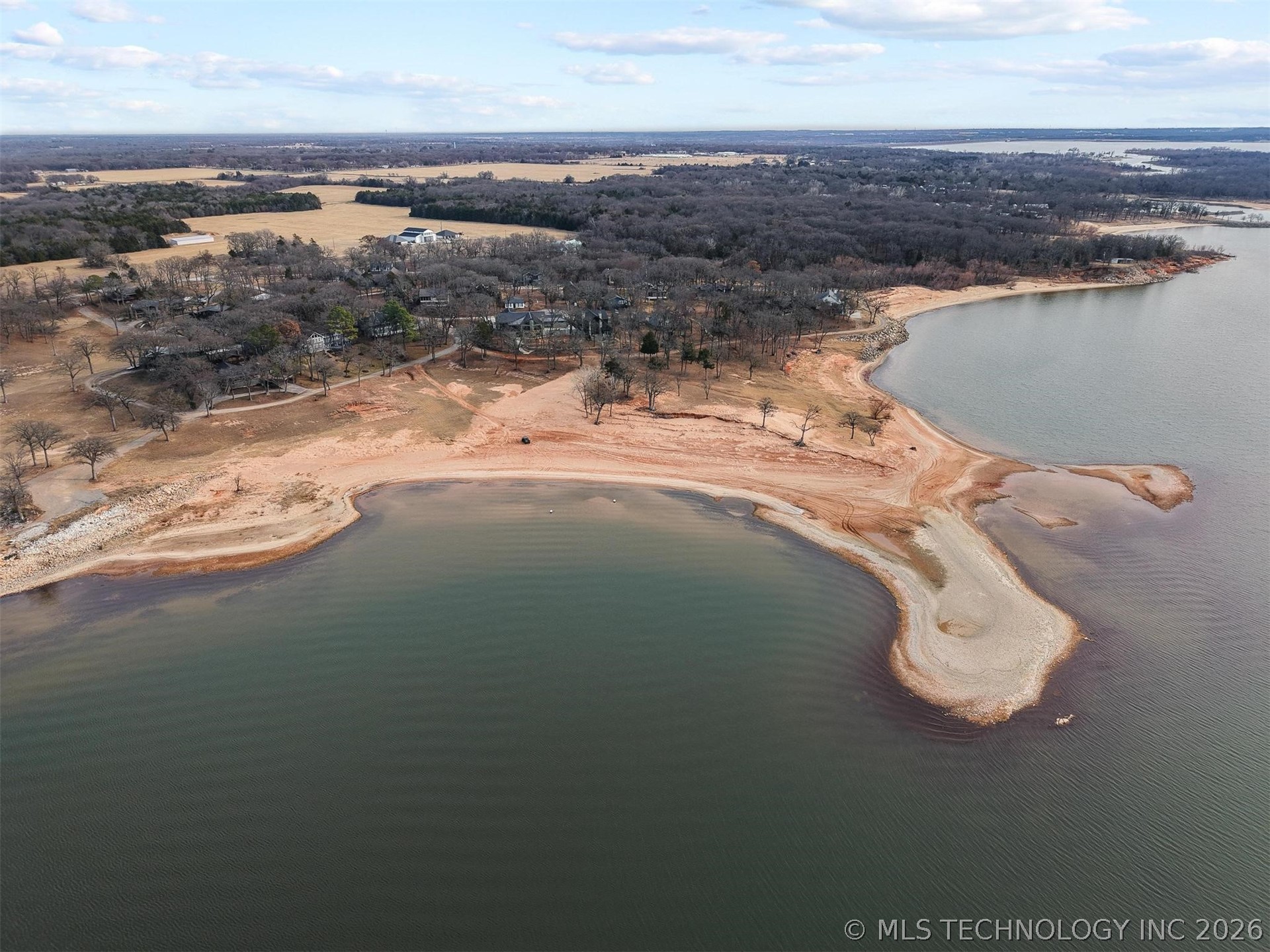 Cove Road Property Photo 24