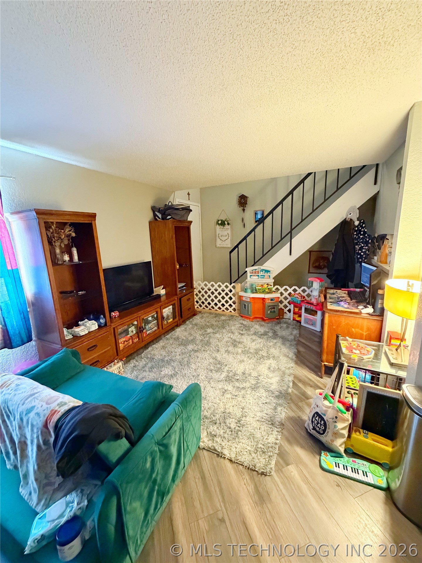 2210 E 66th Place 17b3 Property Photo 4