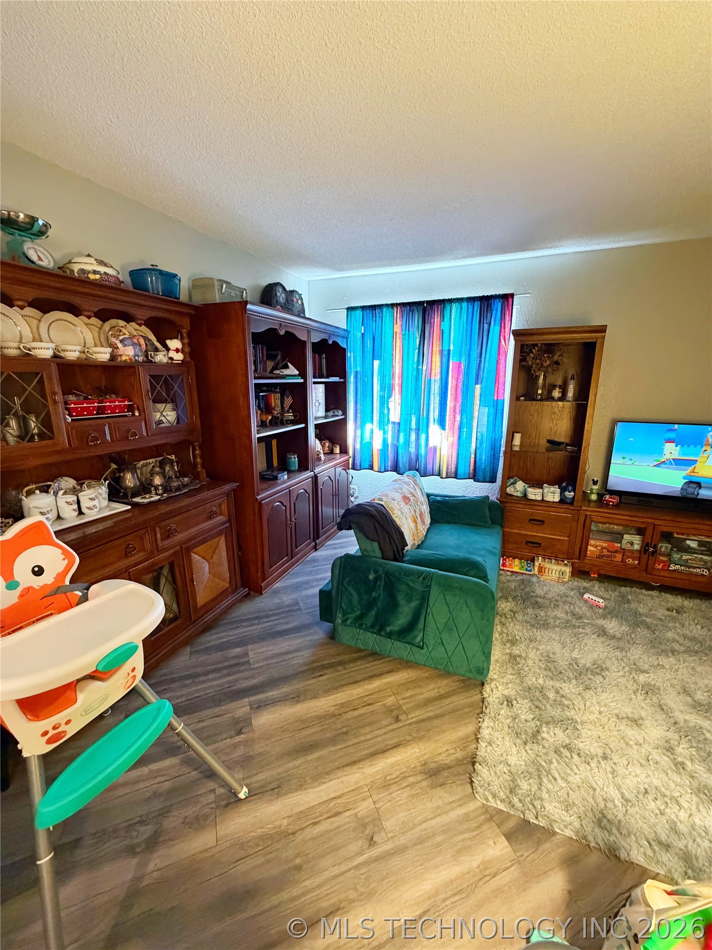 2210 E 66th Place 17b3 Property Photo 6