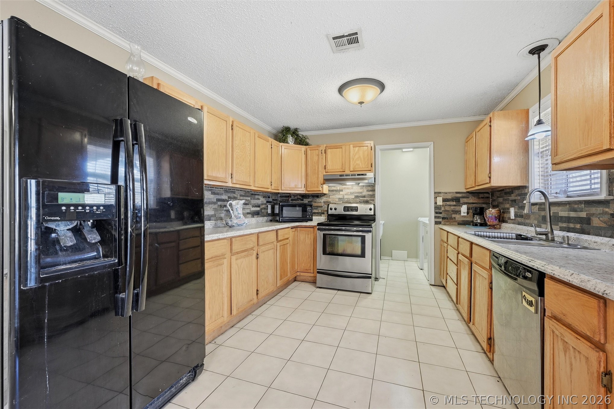 805 Harkey Property Photo 9