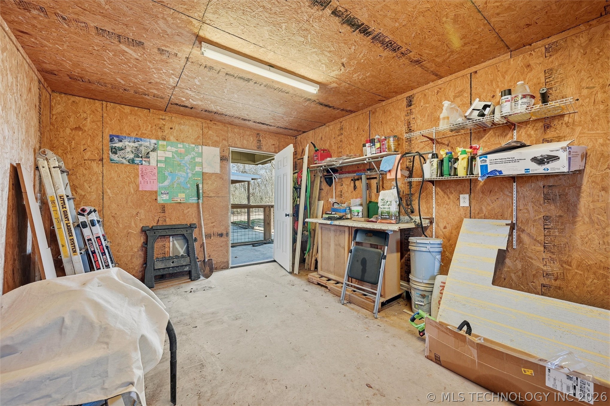 805 Harkey Property Photo 31